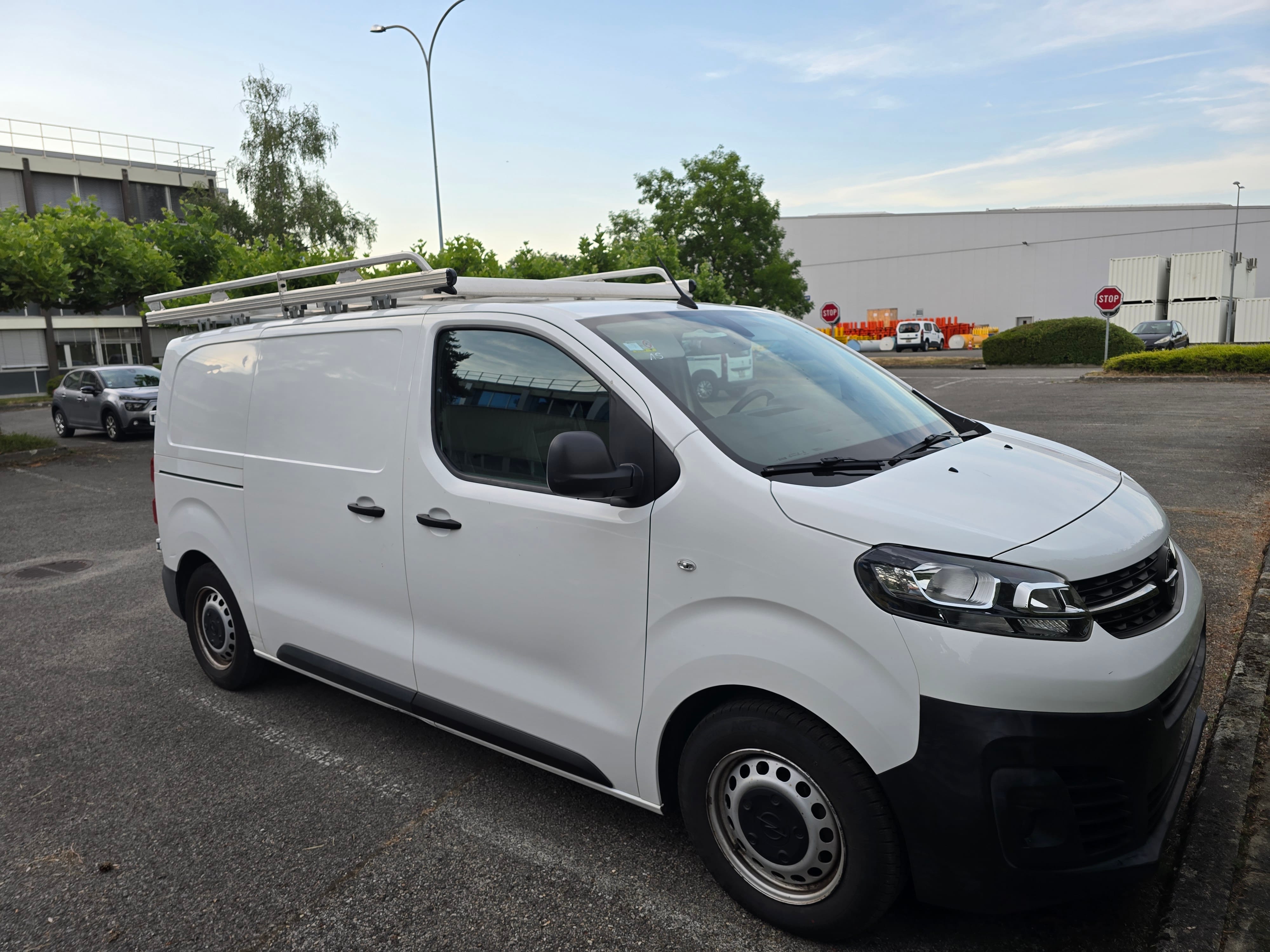 Opel Vivaro, 2021, Diesel