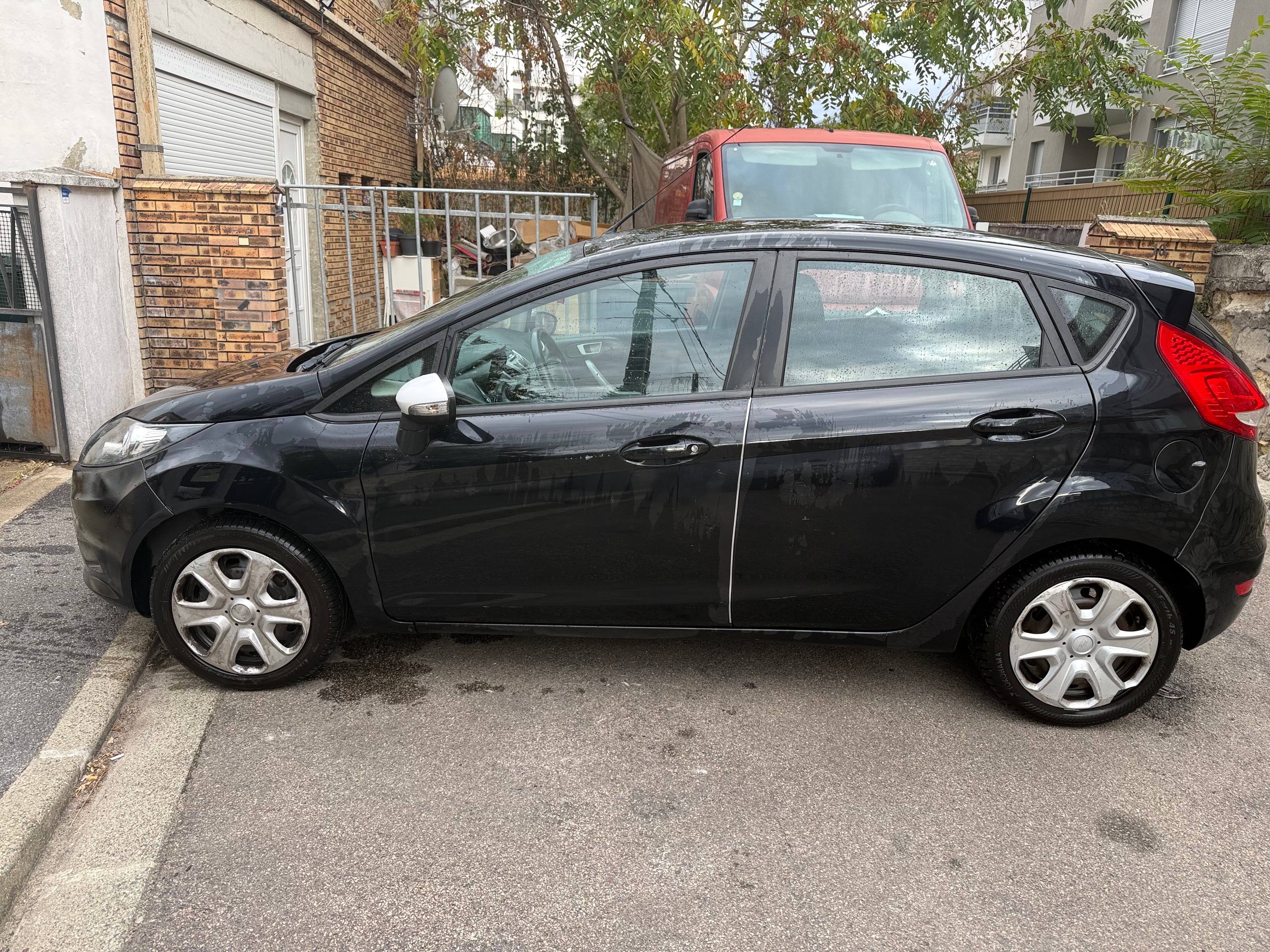 Ford Fiesta avec Climatisation