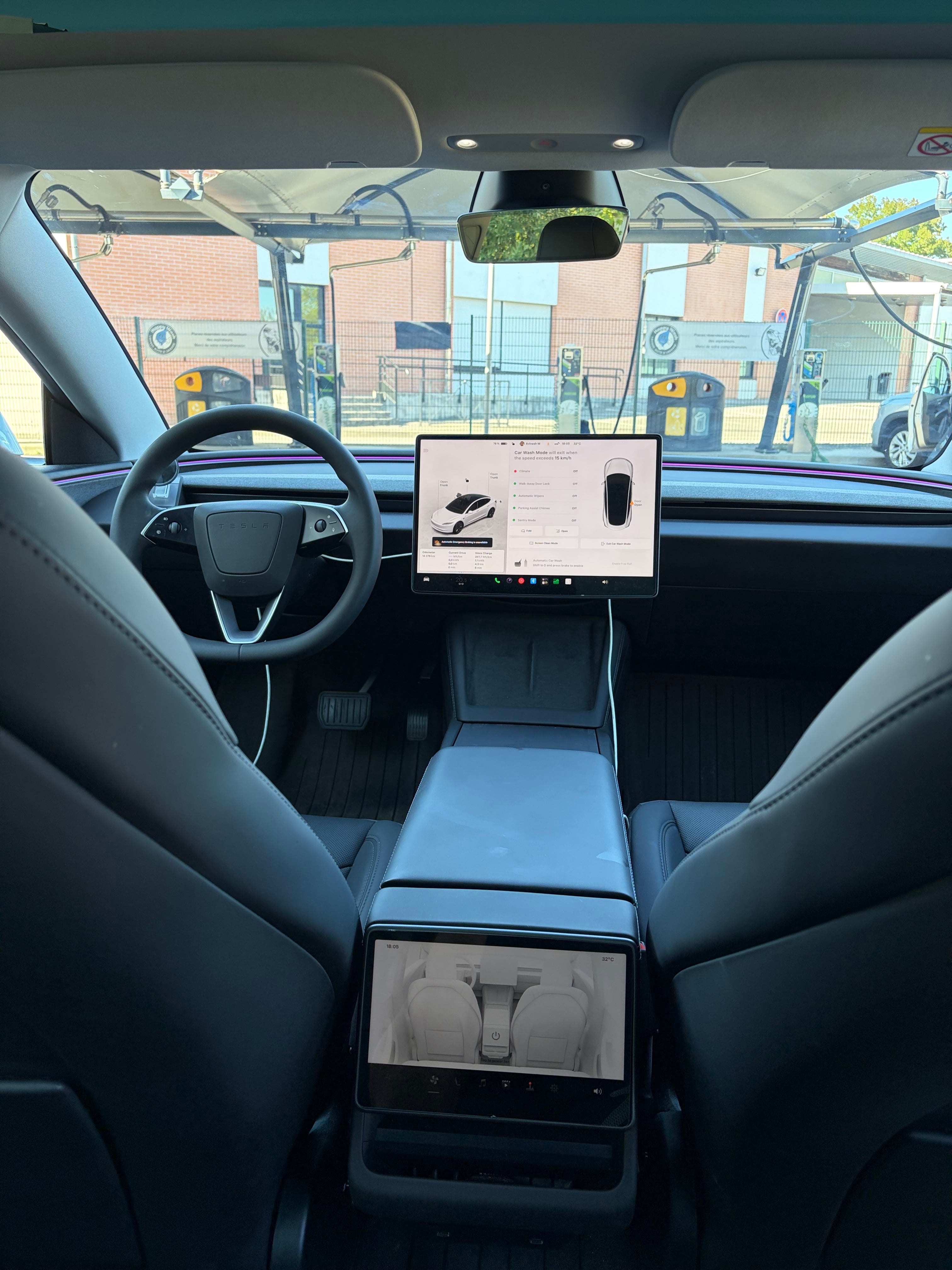 Tesla Model 3 Long Range avec GPS