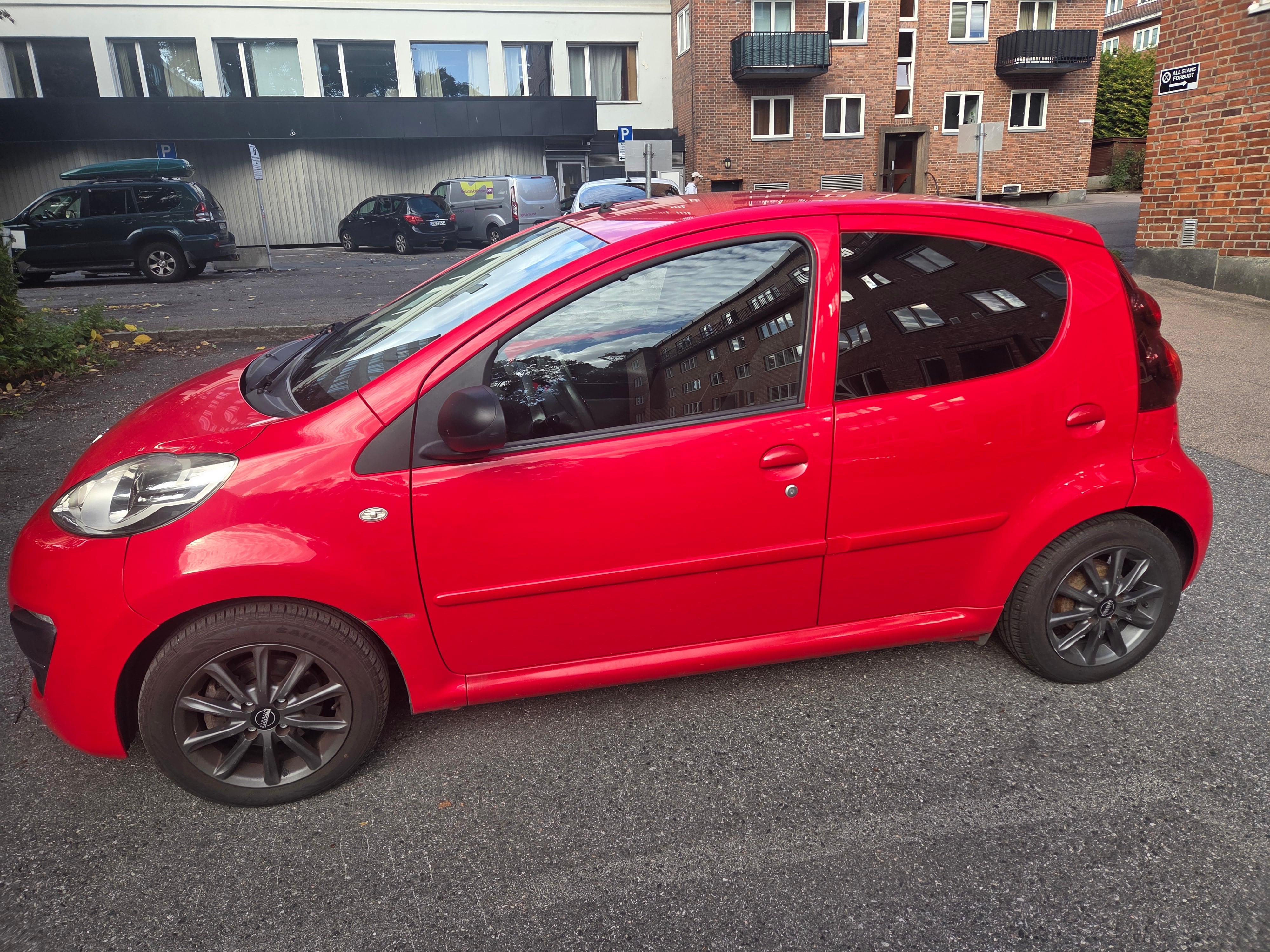 Peugeot 107 med Bilradio
