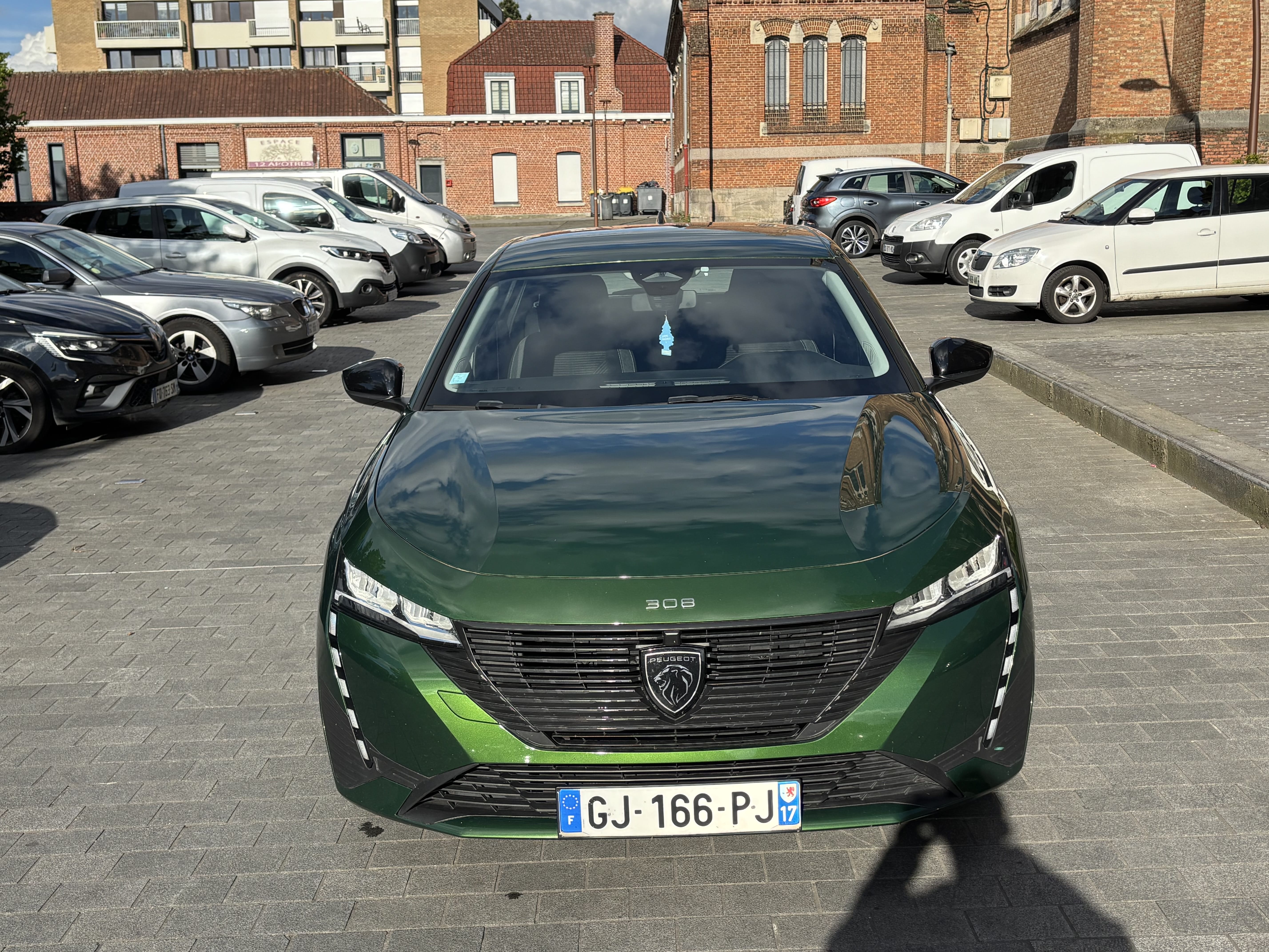 Peugeot 308 avec Apple CarPlay