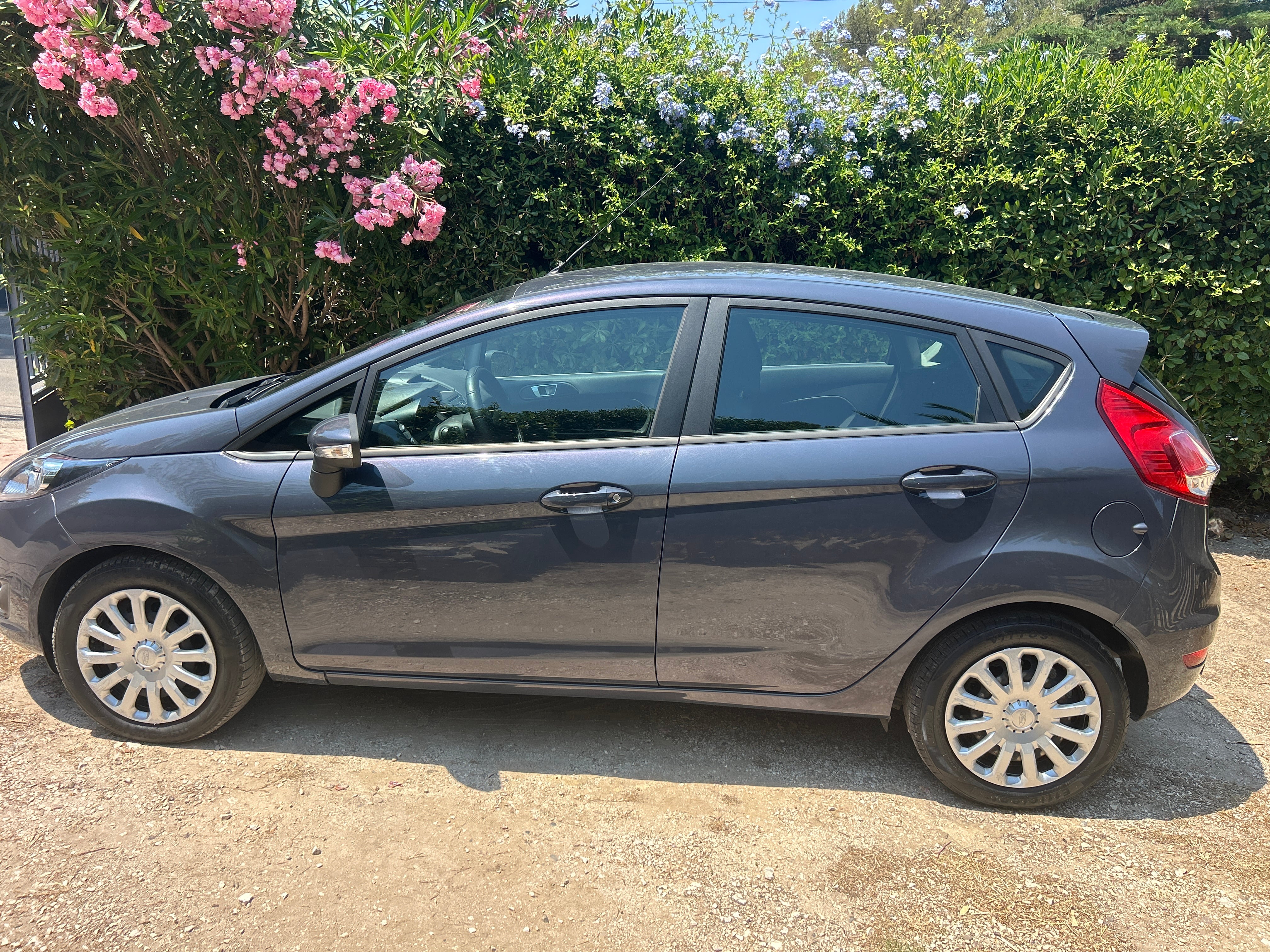 Ford Fiesta 1.1 ecoBoost essence avec Climatisation