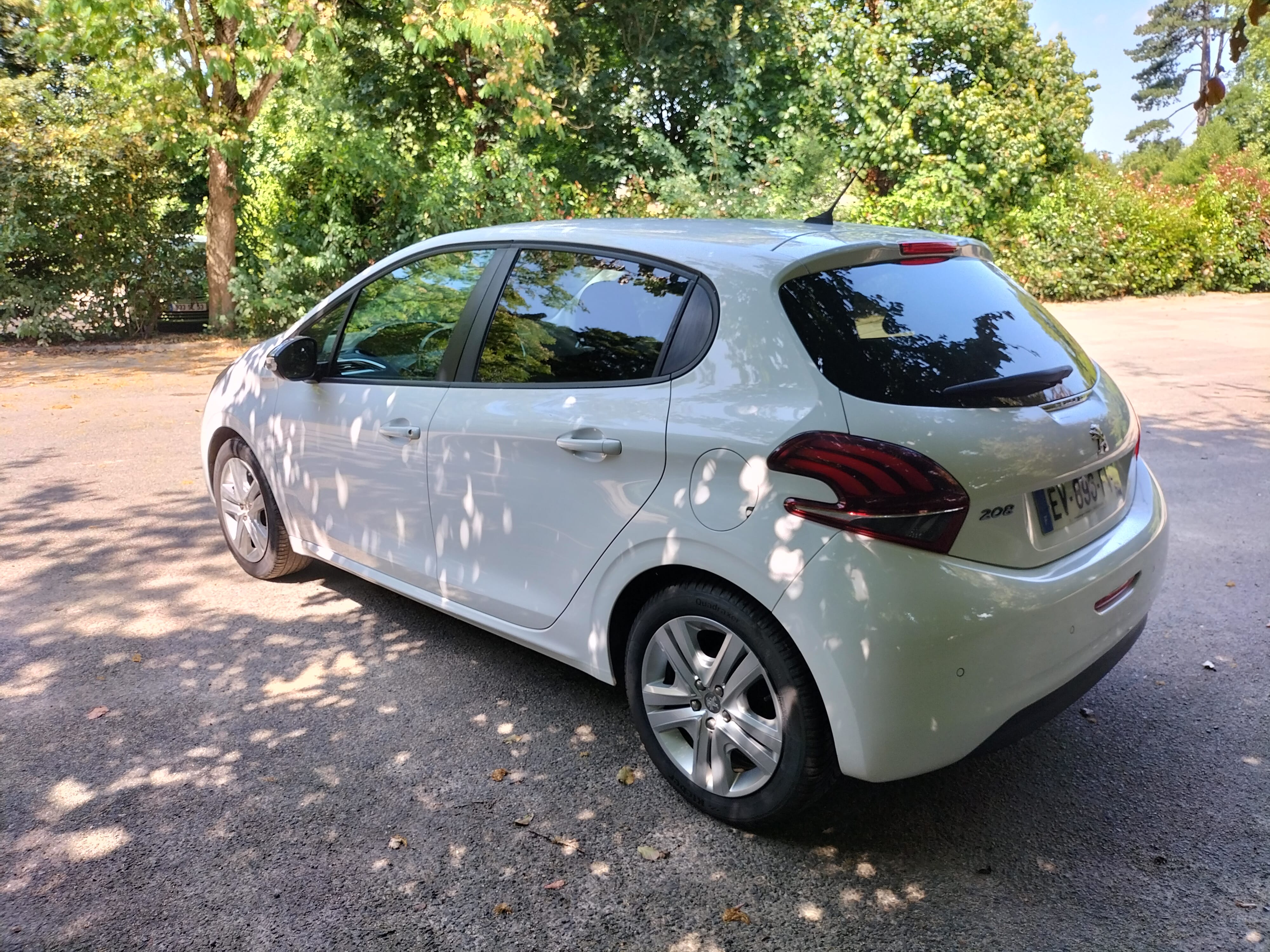 Peugeot 208 avec Climatisation