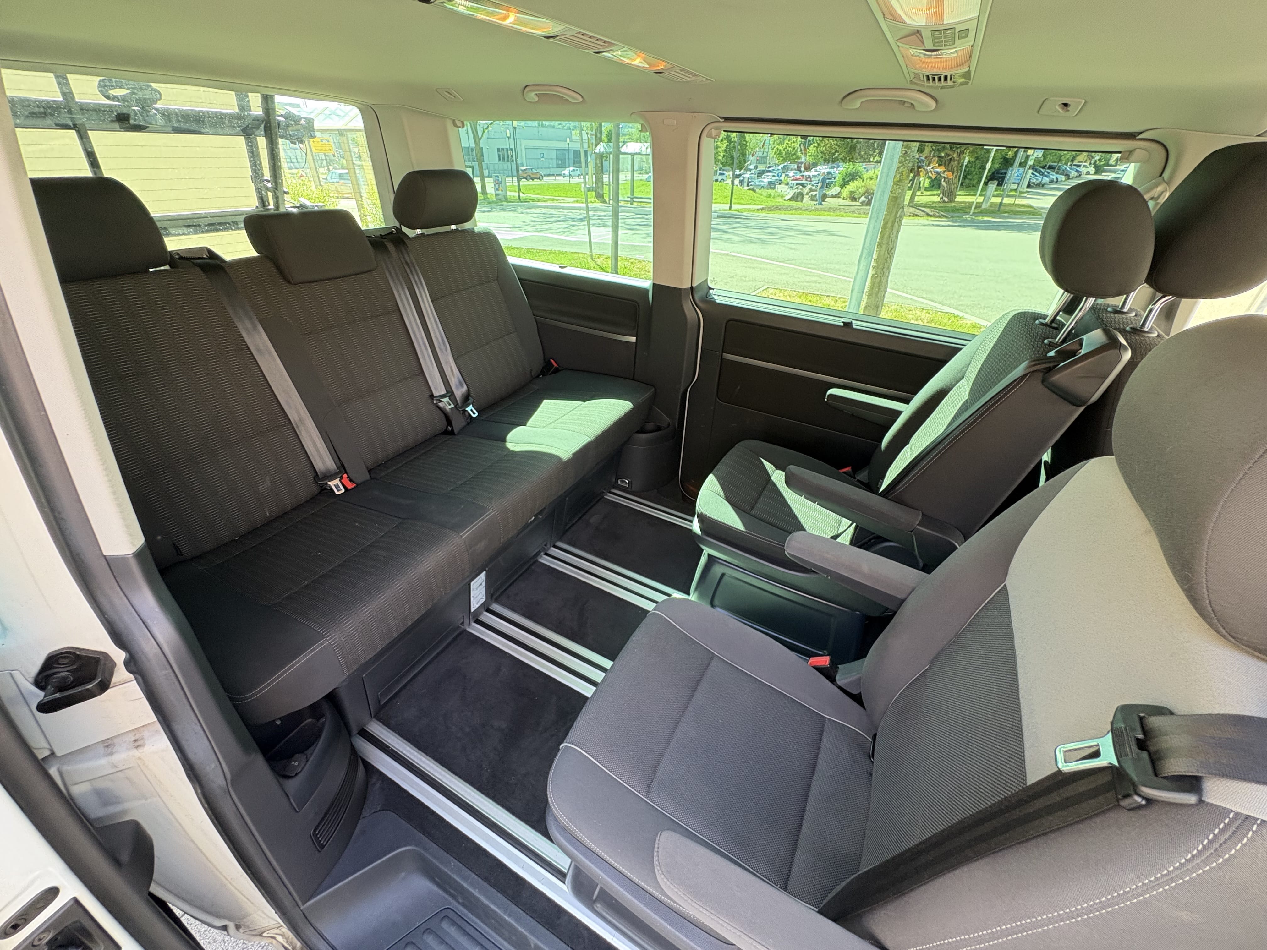 Volkswagen Multivan 1.9TDI mit Kindersitz