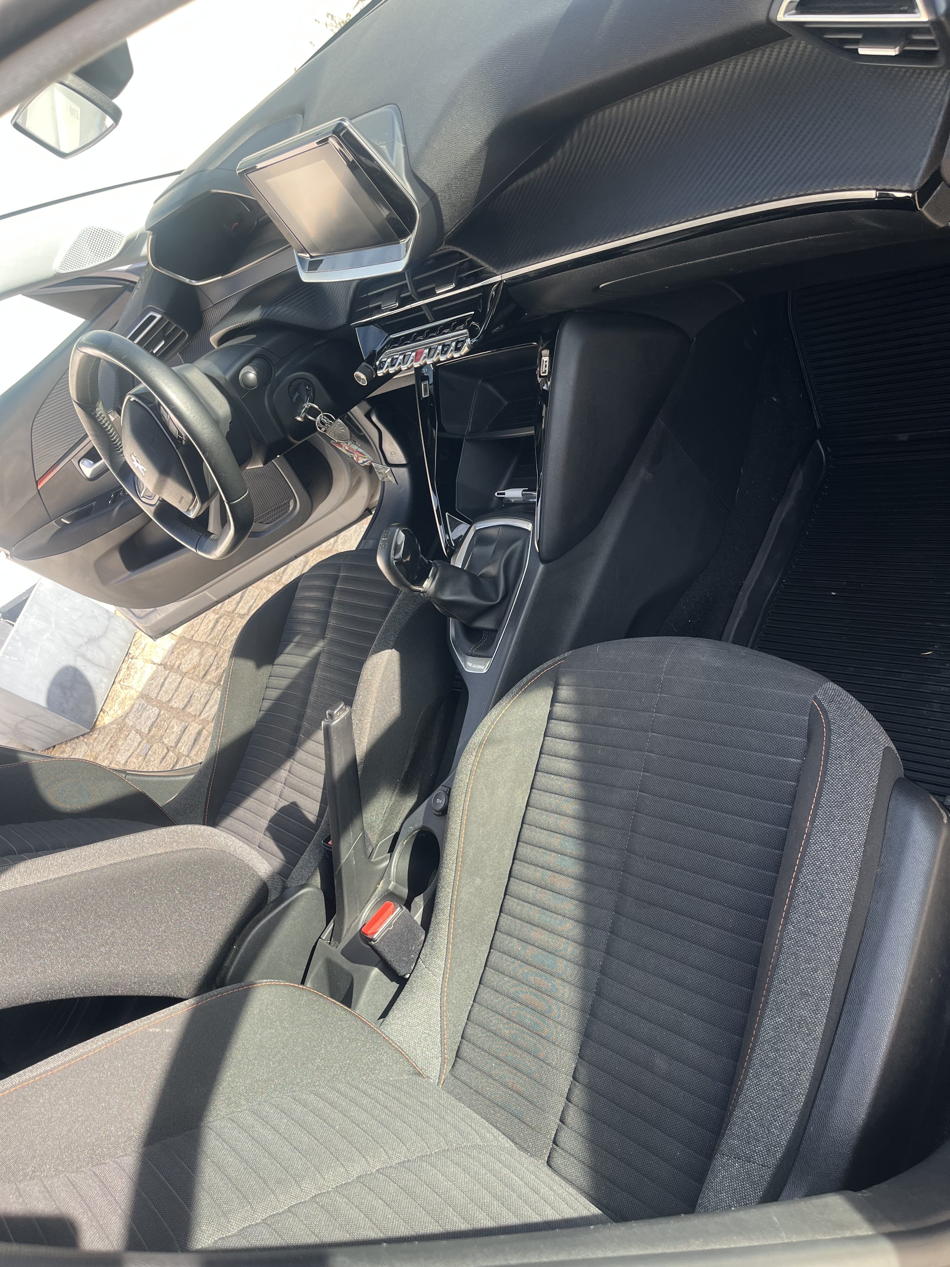 Peugeot 208 with Bluetooth audio