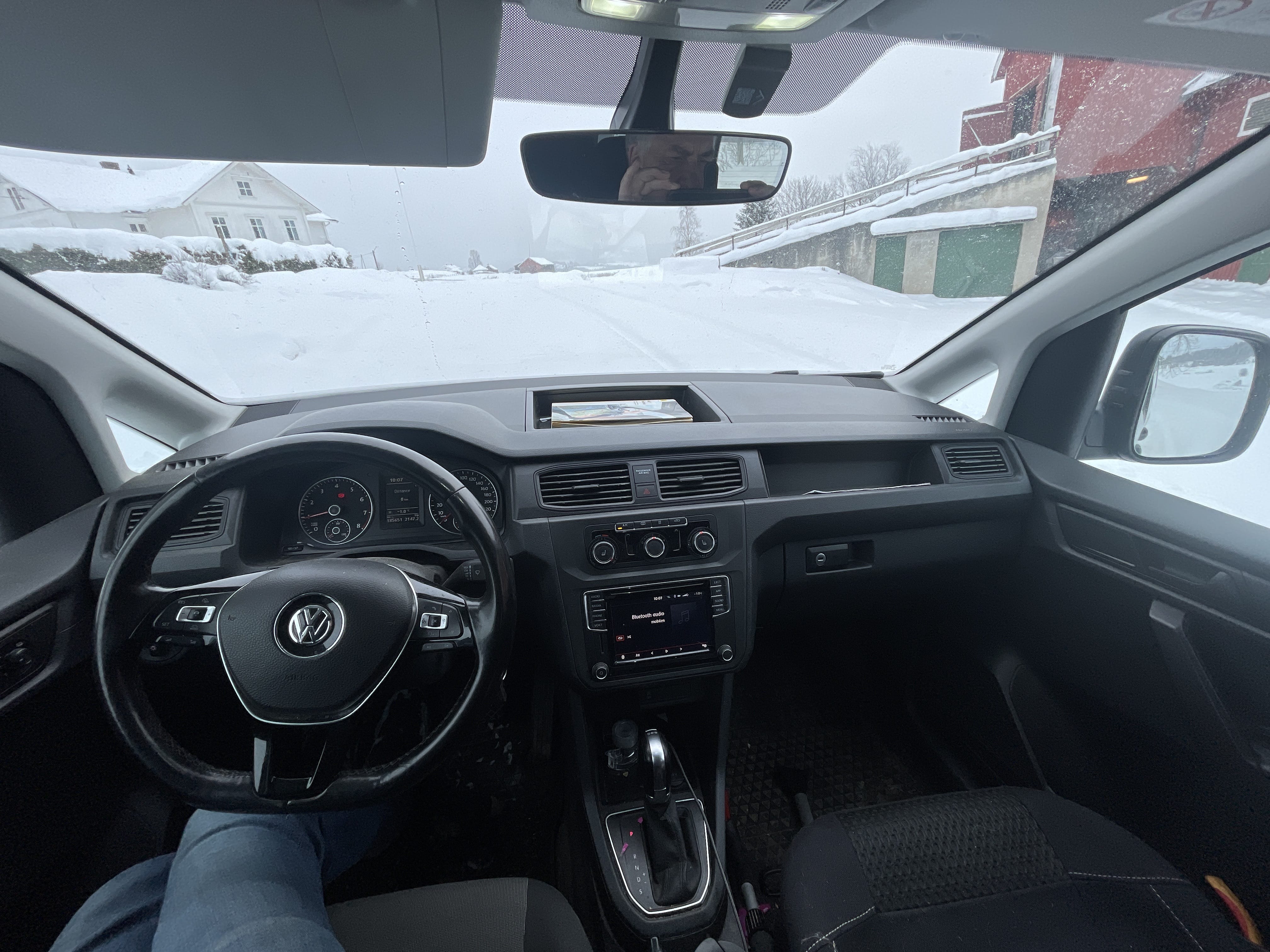 Volkswagen Caddy Maxi med Vinterdekk