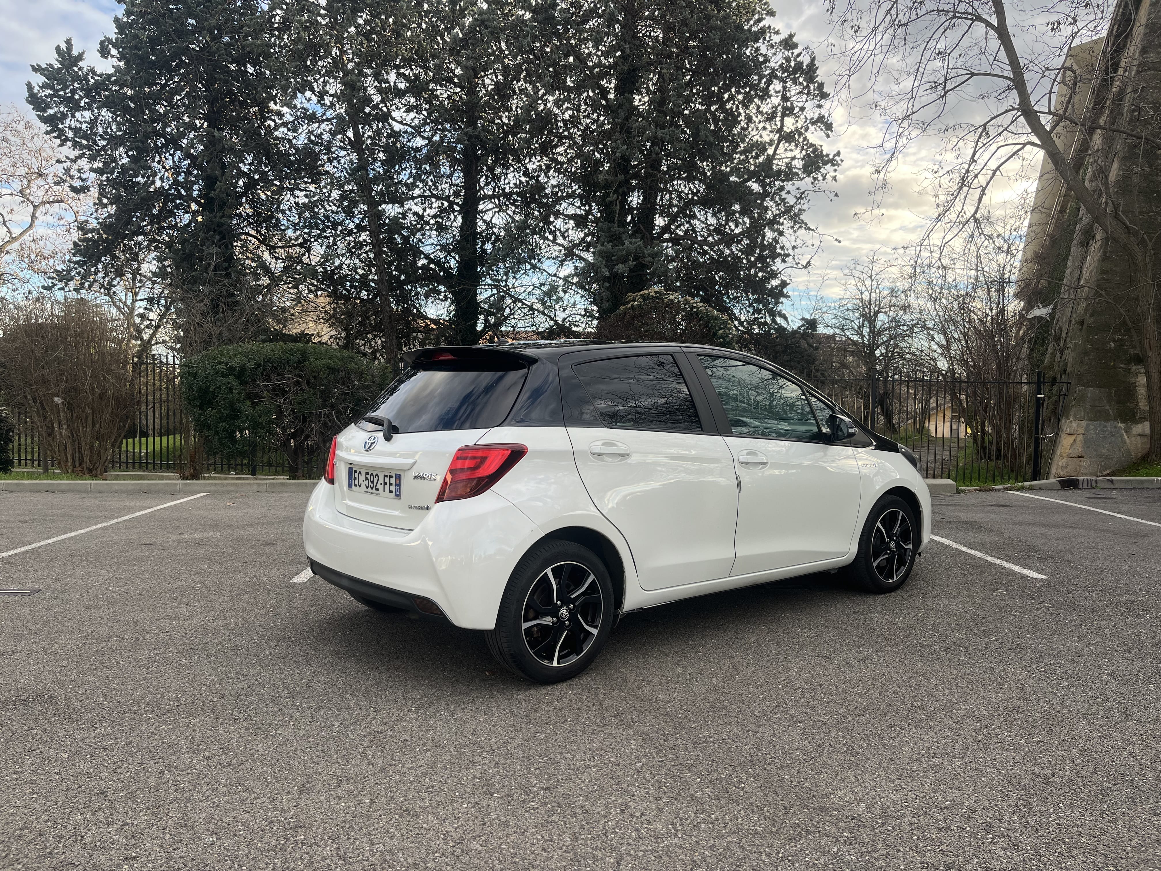 Toyota Yaris Hybride avec Régulateur de vitesse
