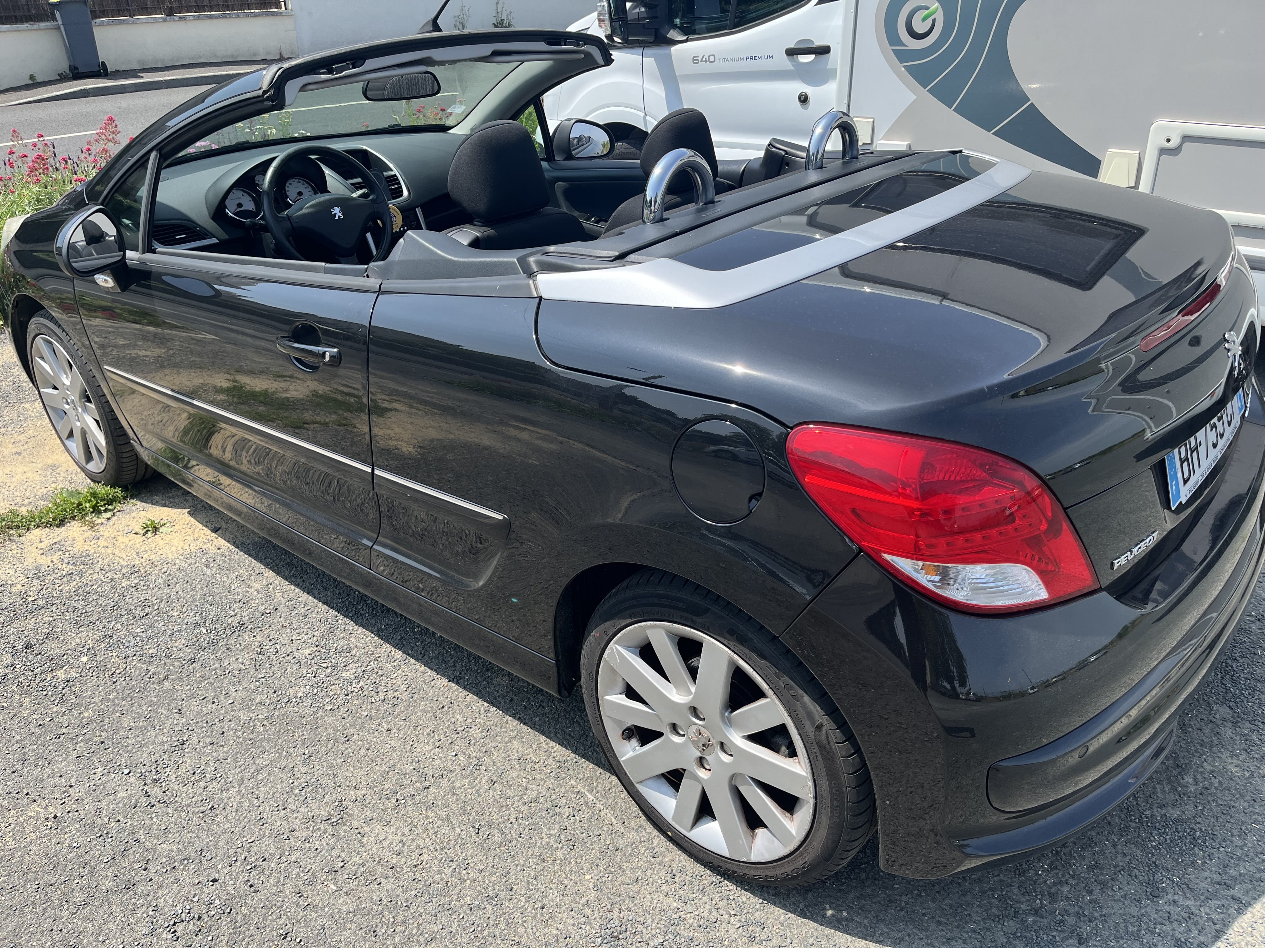 Peugeot 207 CC avec Régulateur de vitesse