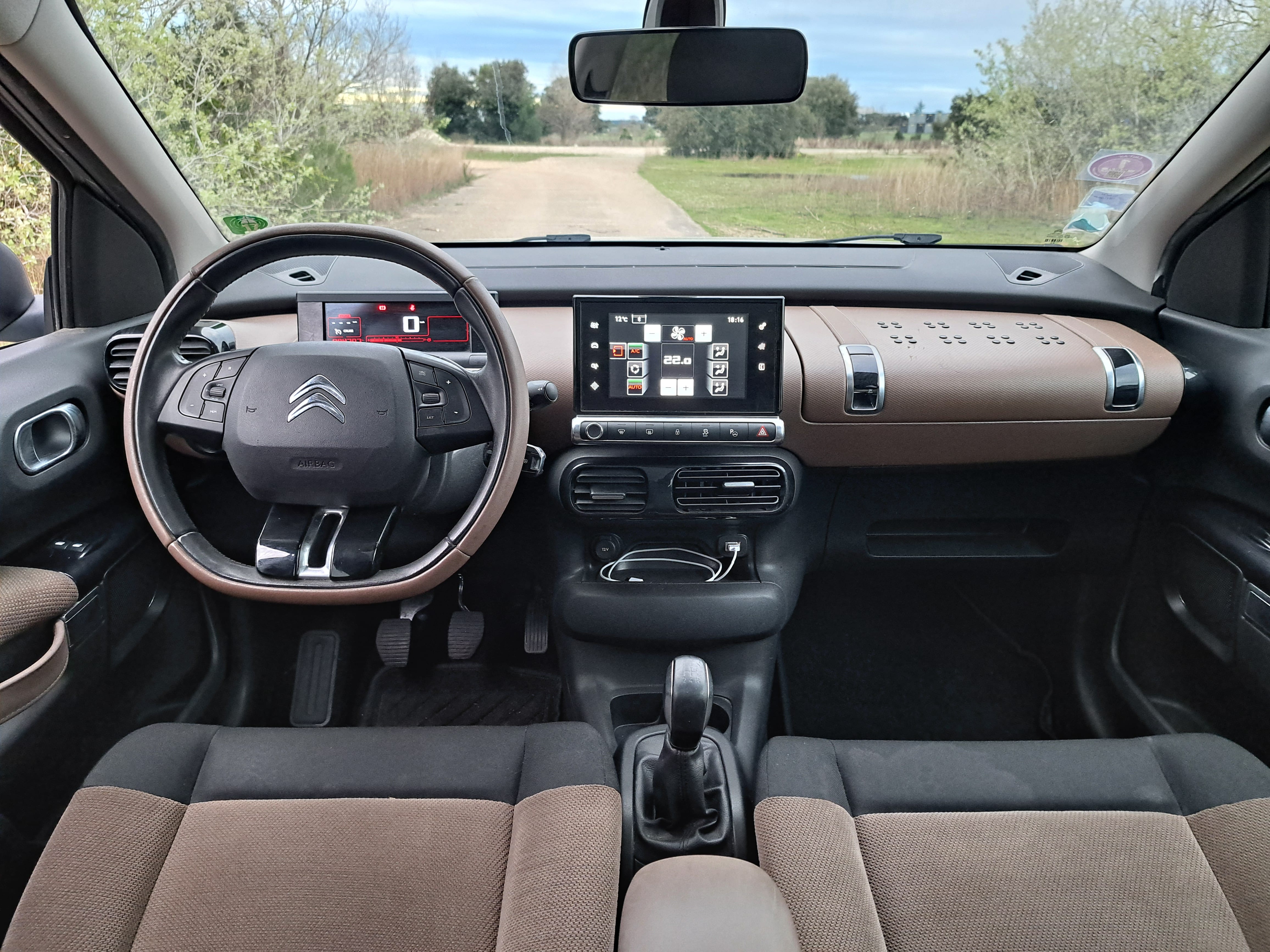 Citroen C4 Cactus avec GPS