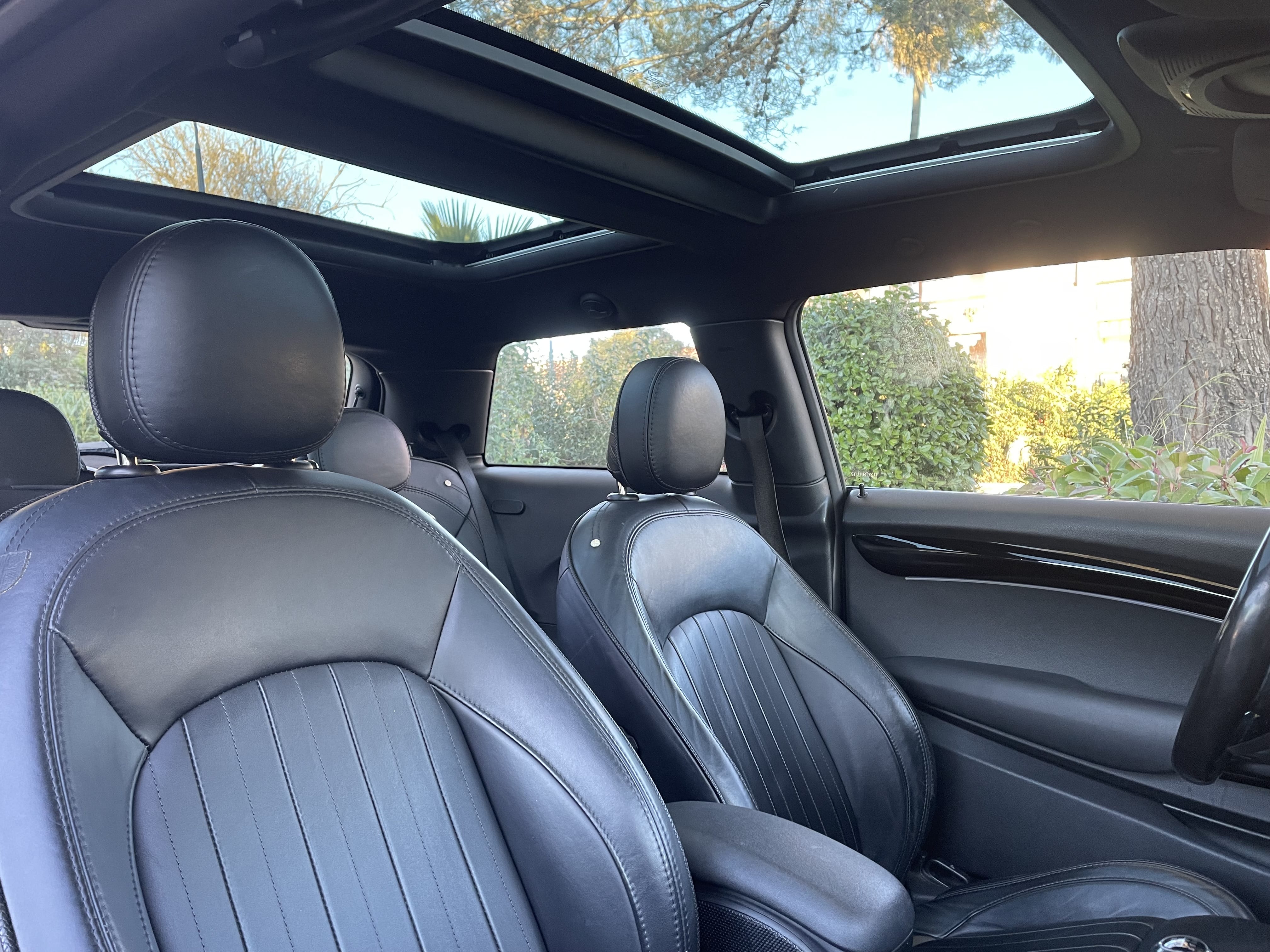 Mini Cooper F56 Toit Ouvrant - Clim - Bluetooth - Hyères avec Siège bébé