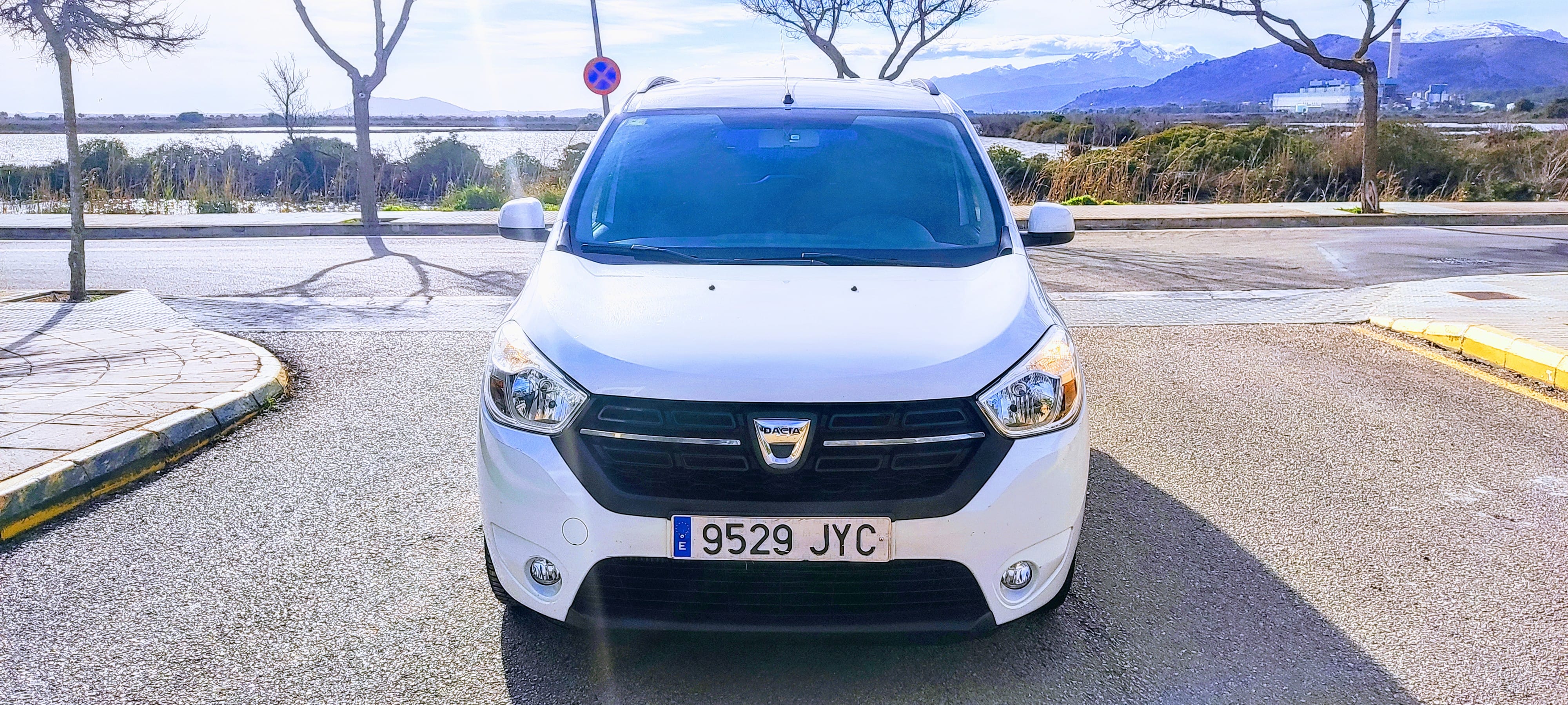 Dacia Lodgy con Silla infantil