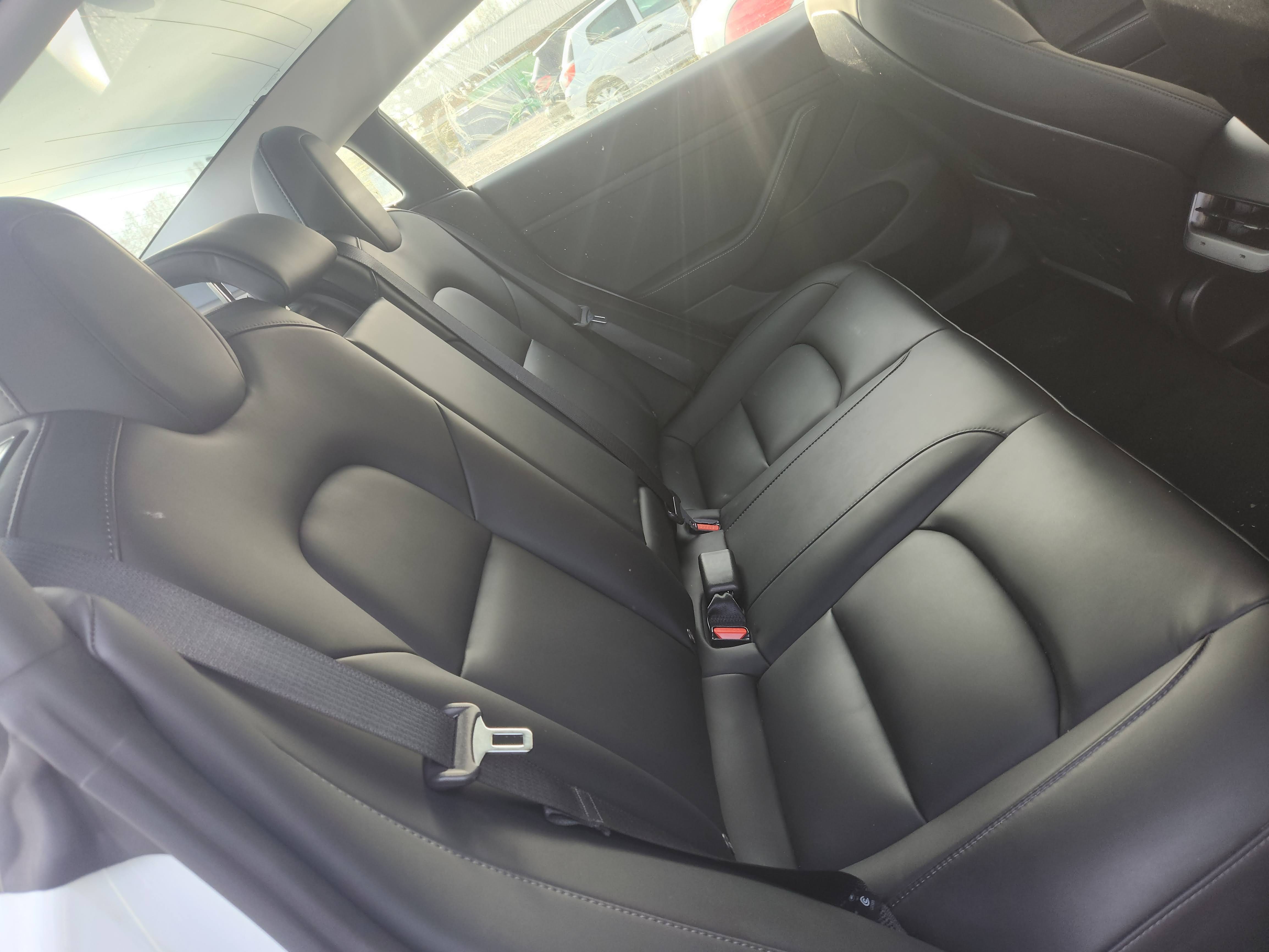 Tesla Model 3 Standard Range Plus avec Dashcam