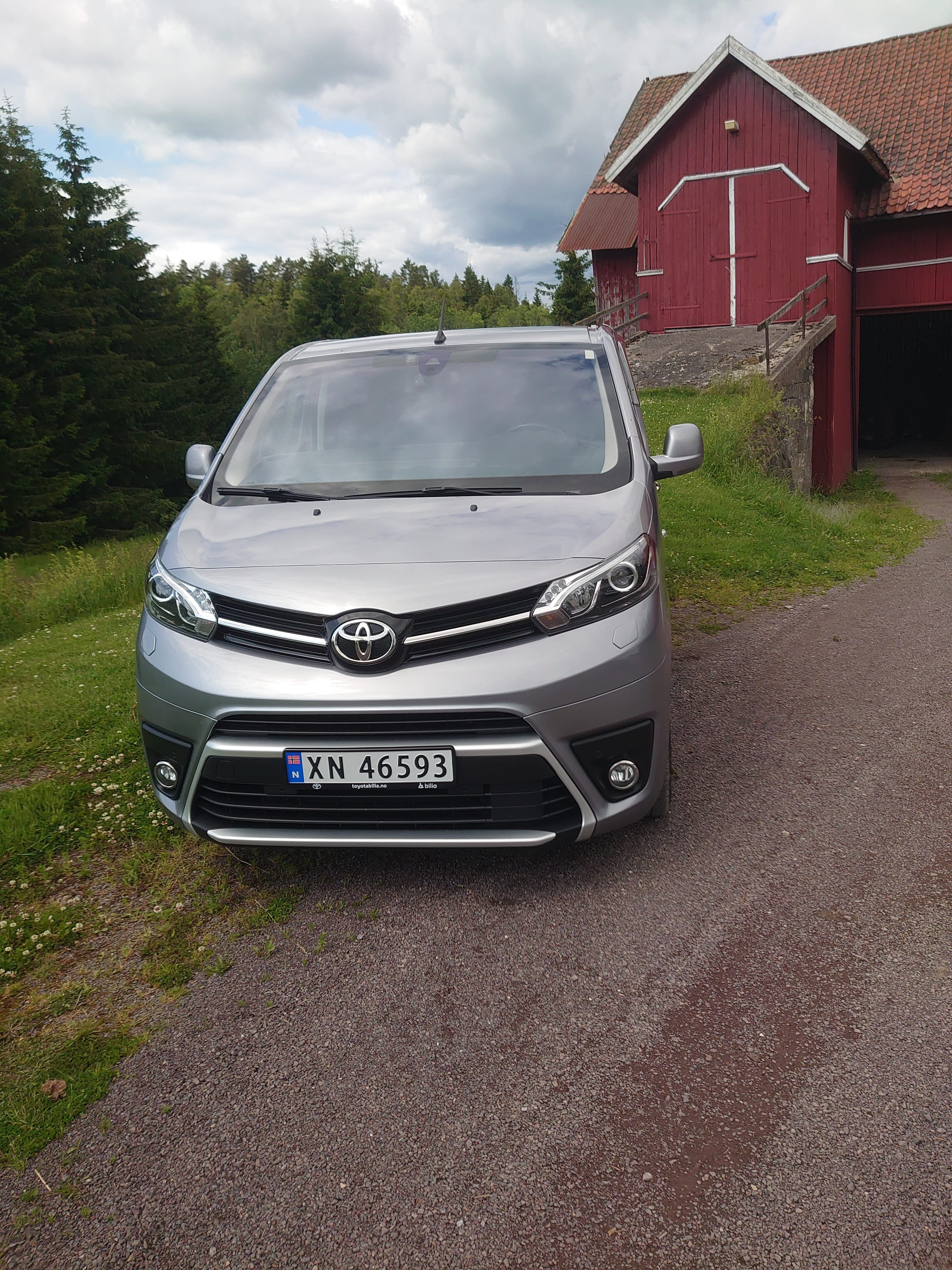Toyota Proace Verso med Aircondition