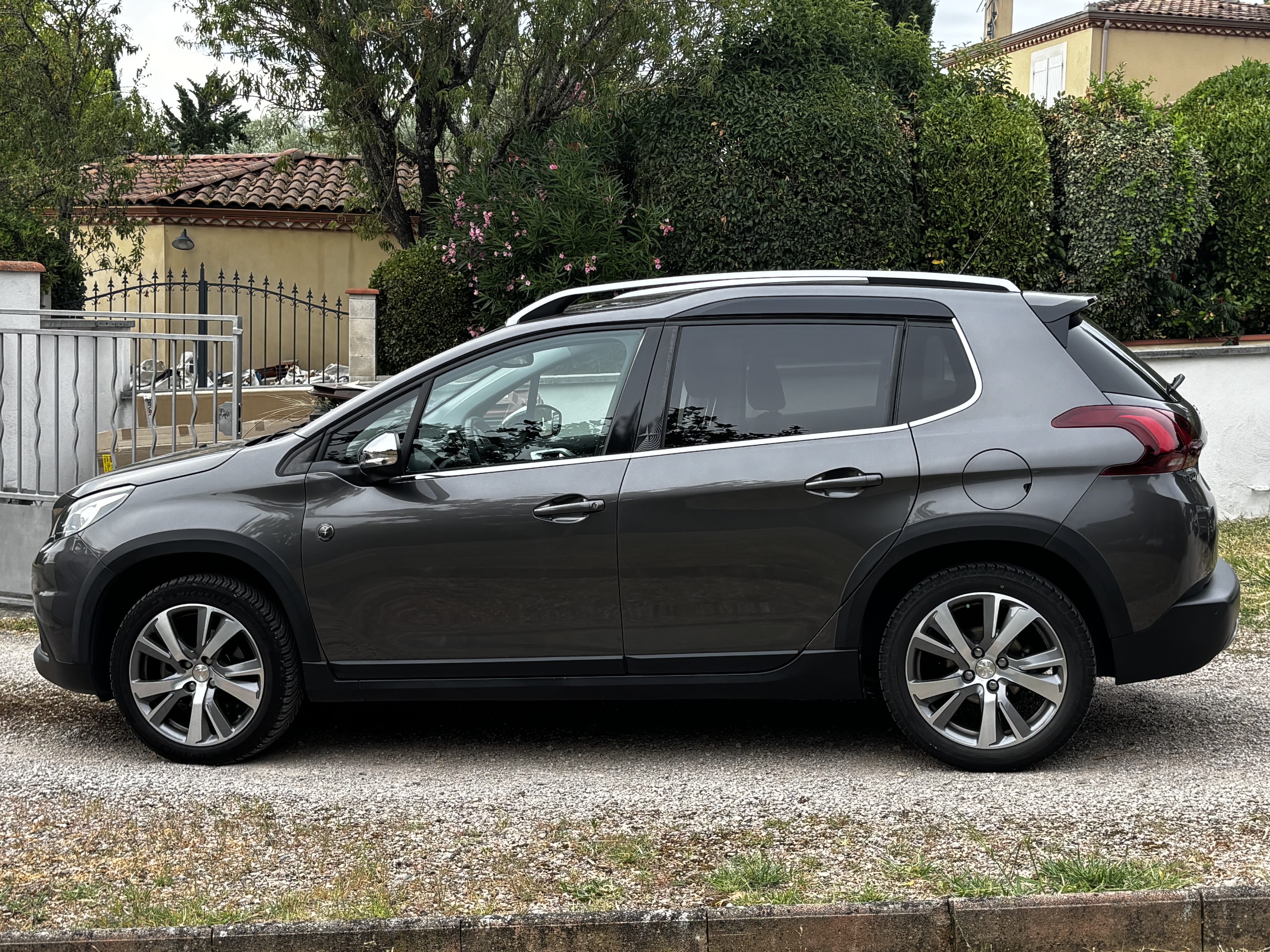 Peugeot 2008 avec Climatisation