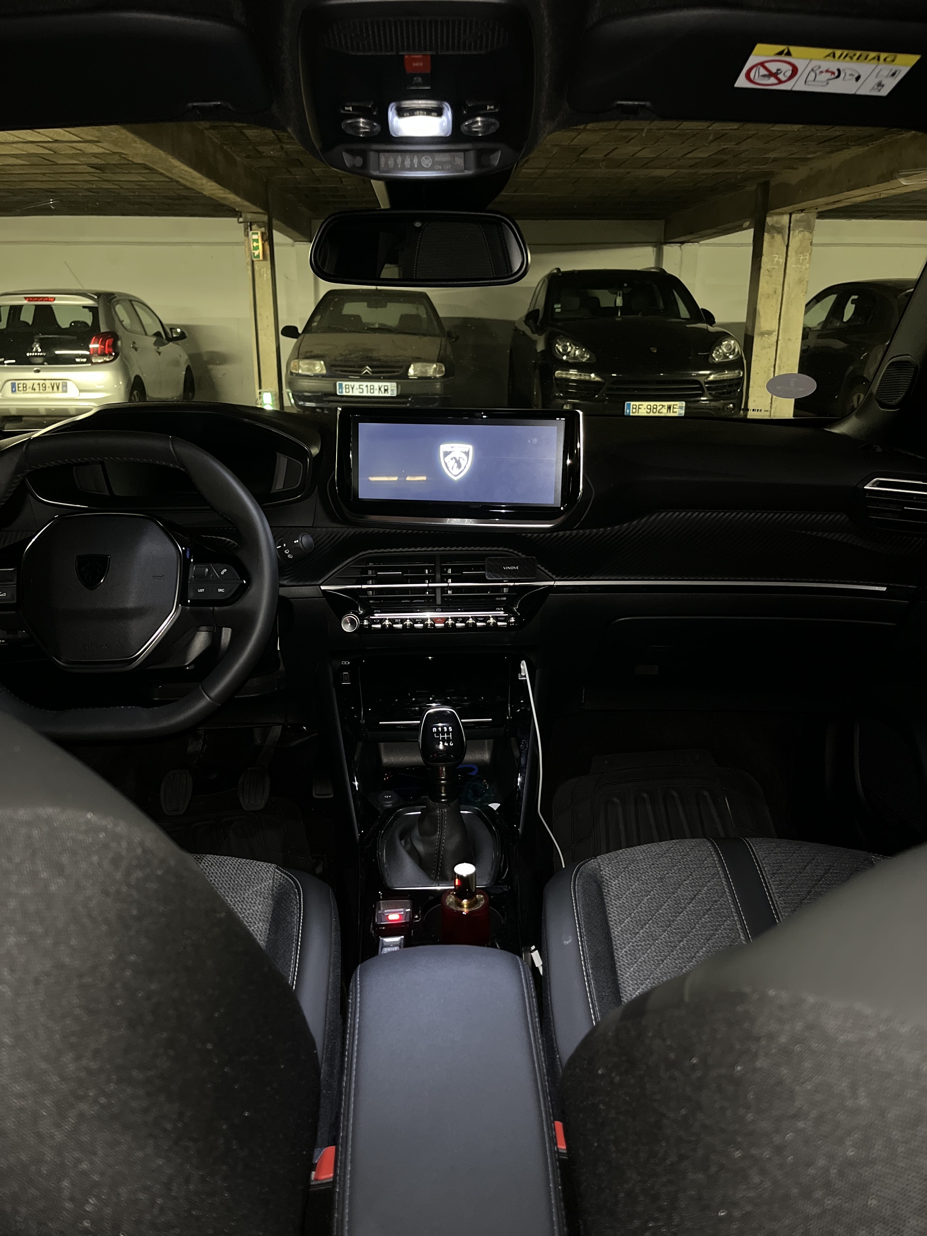 Peugeot 2008 avec GPS