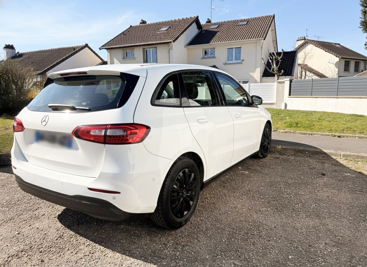 Mercedes-Benz Classe B avec Climatisation
