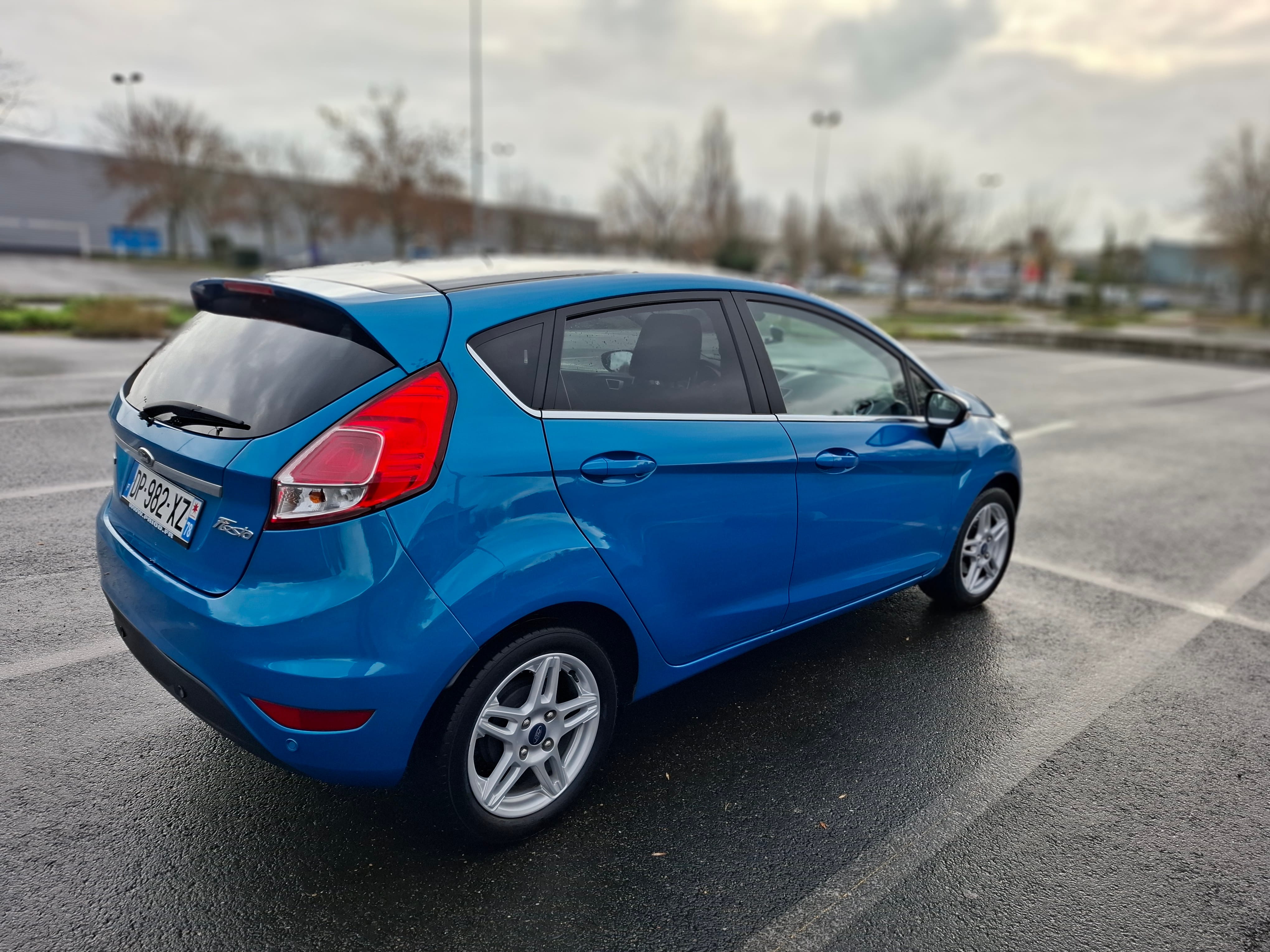 Ford Fiesta avec Régulateur de vitesse