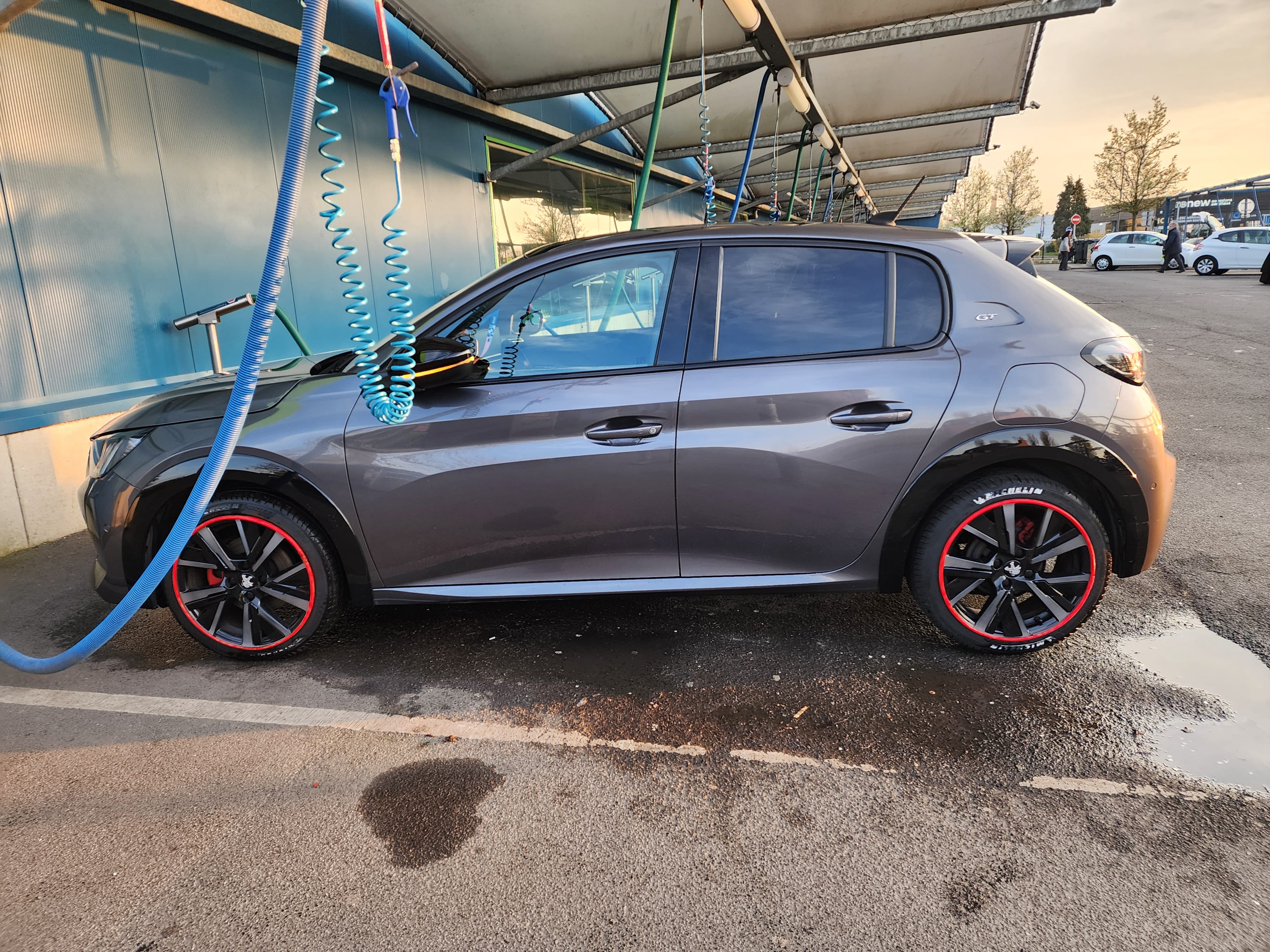 Peugeot 208 GT Line avec Régulateur de vitesse