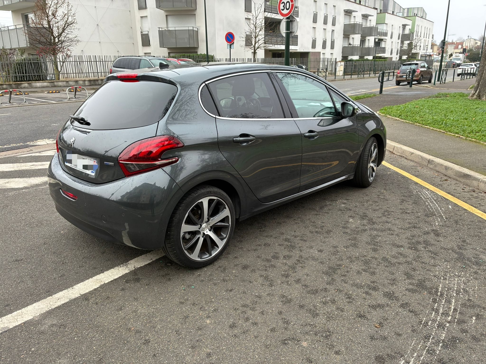 Peugeot 208 avec Régulateur de vitesse