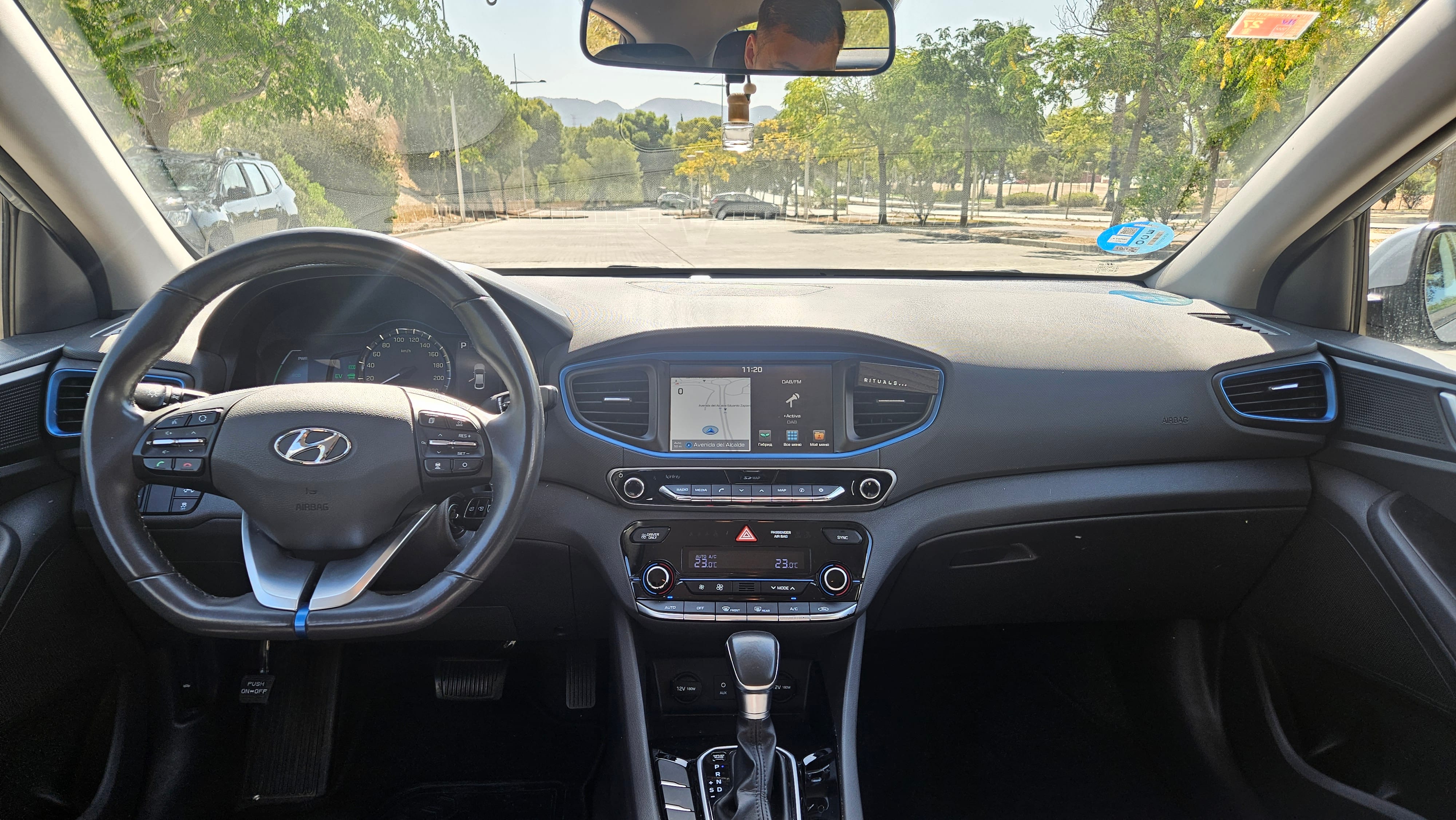 Hyundai Ioniq con GPS