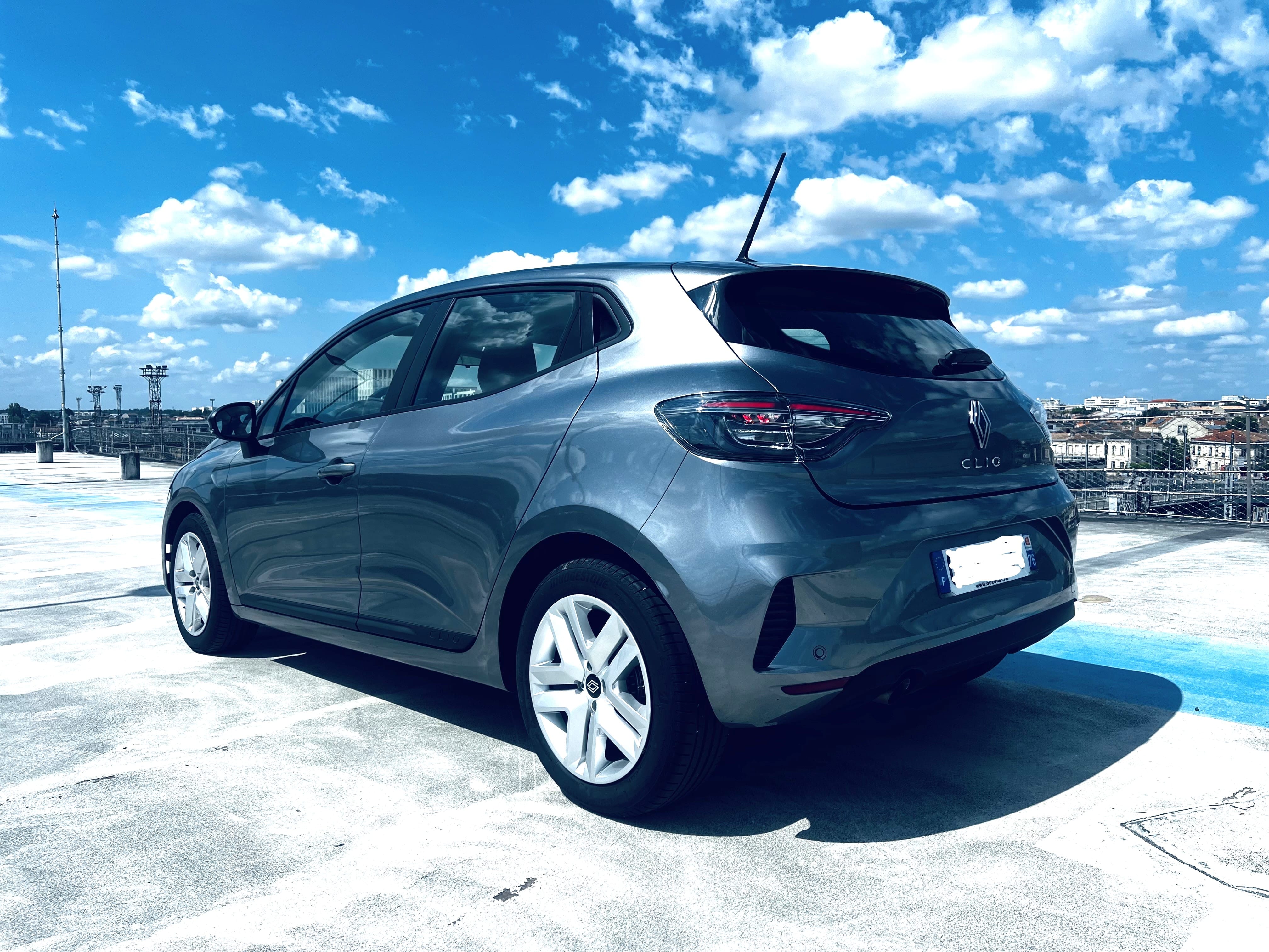 Renault Clio V Zen Climatisation 5 portes 5 places avec GPS