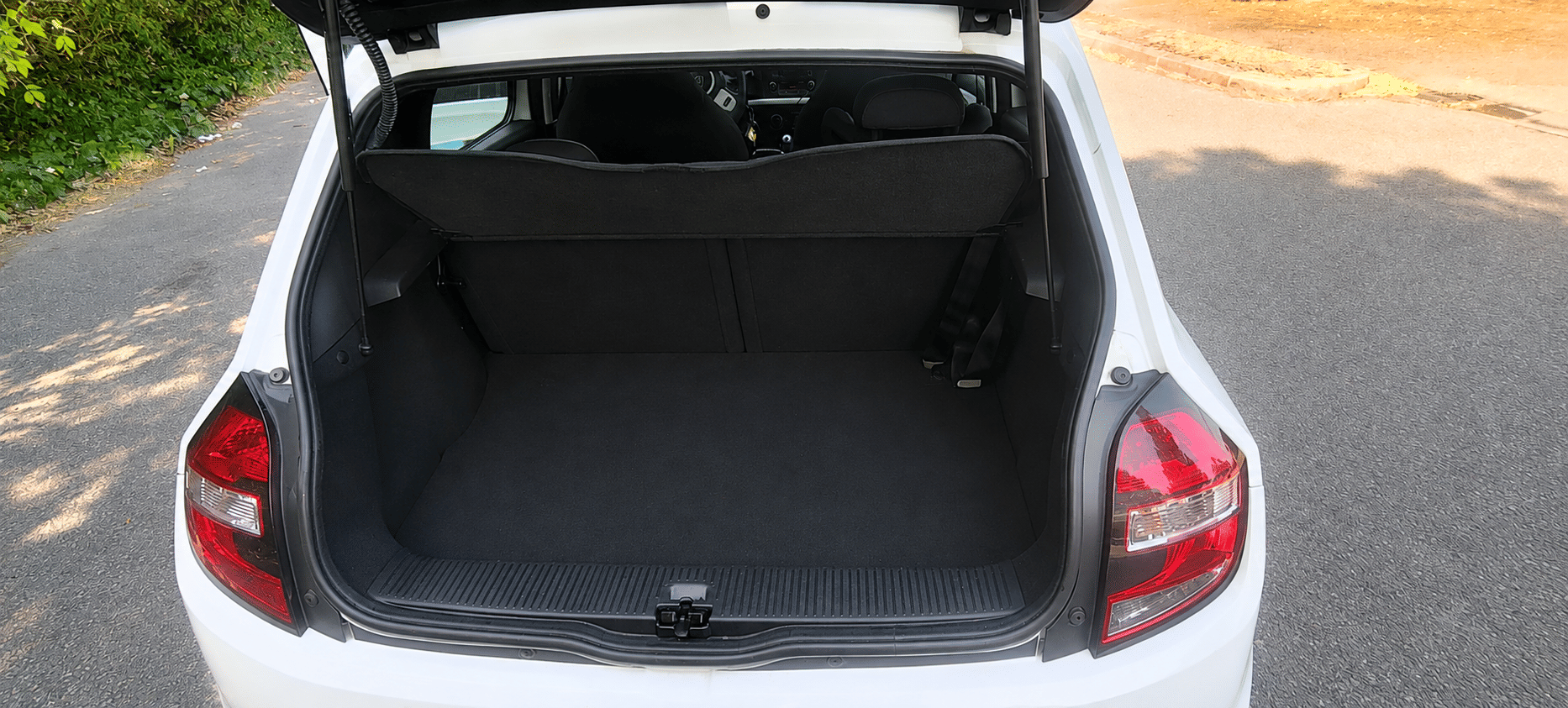 Renault Twingo III avec Autoradio