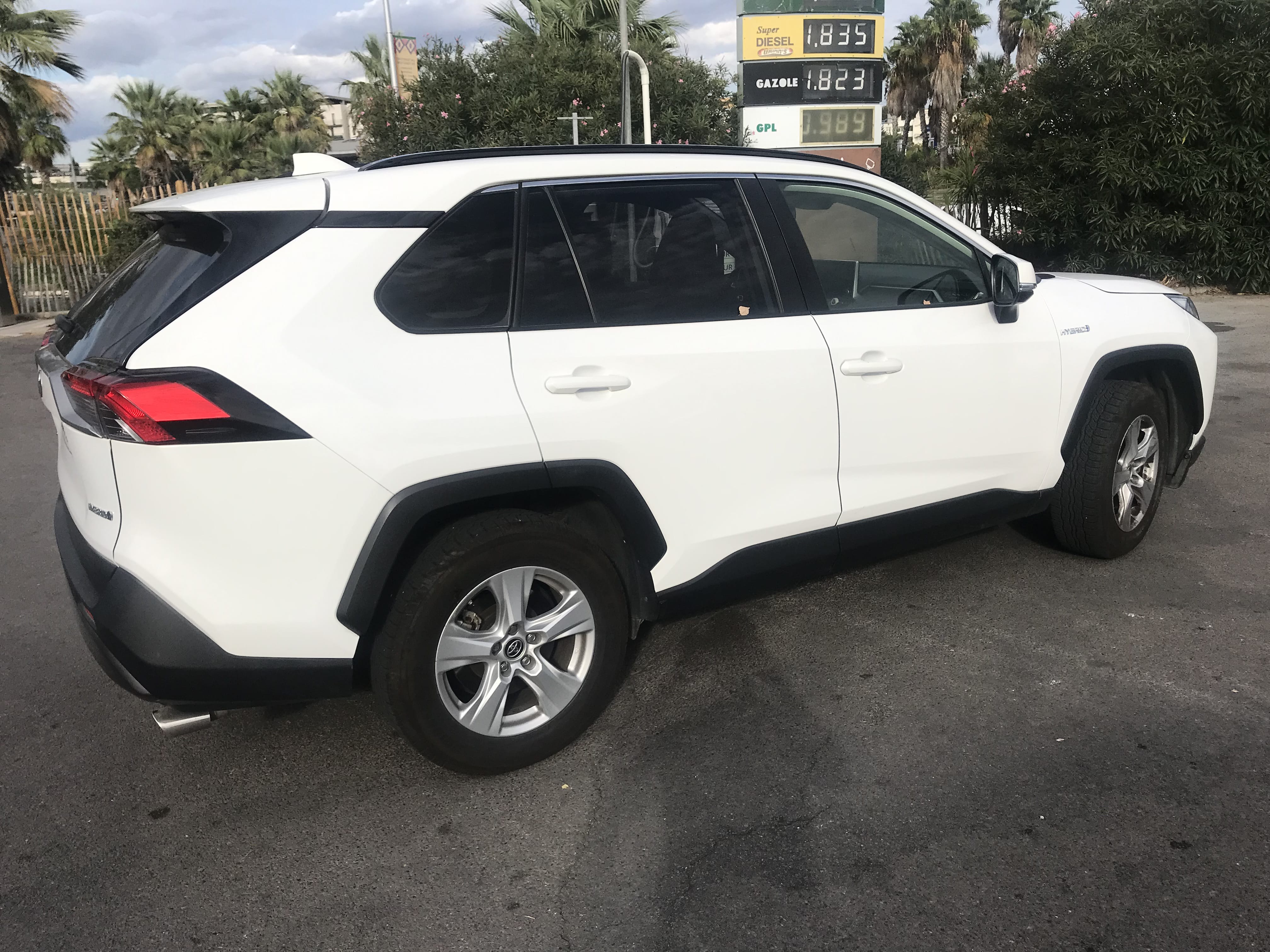 Toyota RAV 4 Hybride 218 Dynamic 2WD 2019, 2019, Essence 98 / Électrique (hybride), automatique