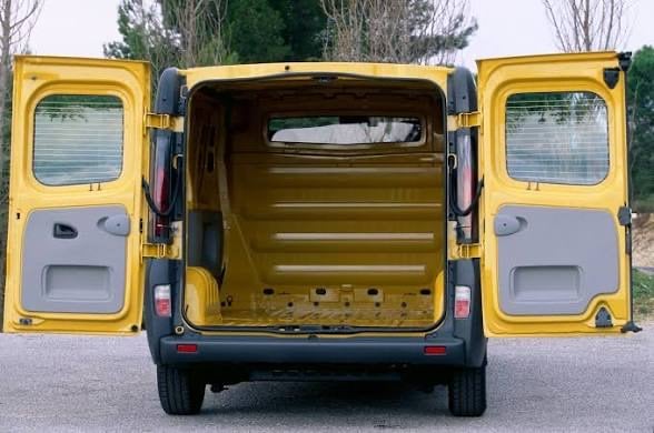 Renault Trafic met GPS