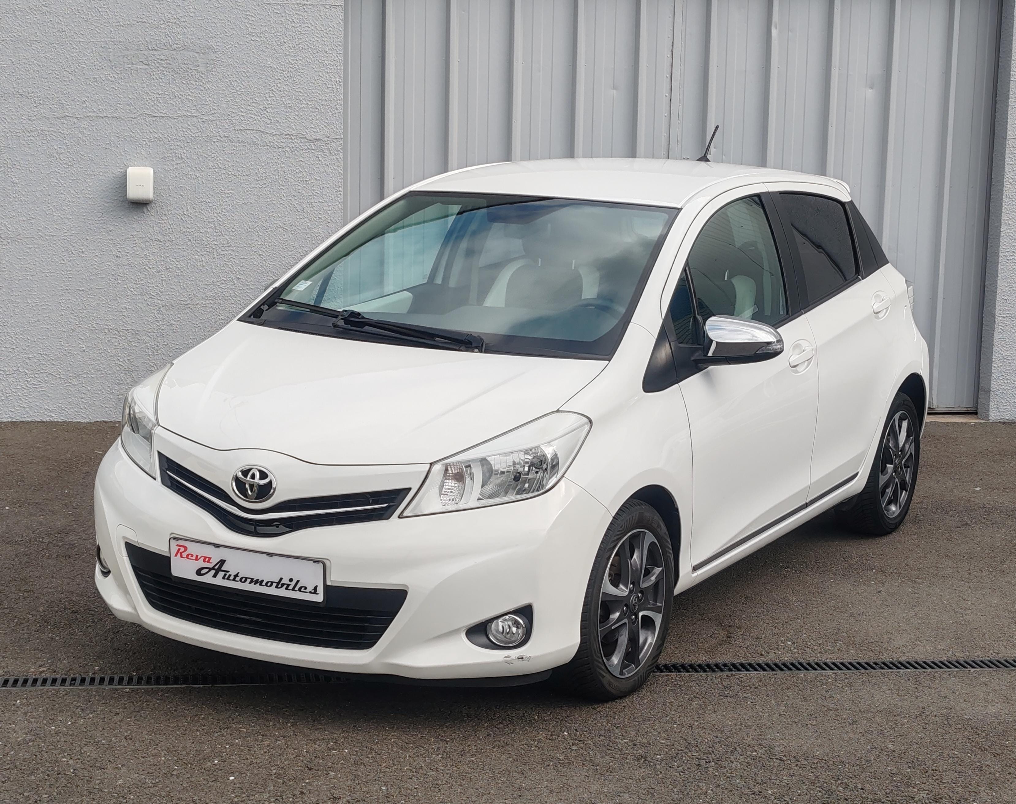 Toyota Yaris, 2013, Essence 95