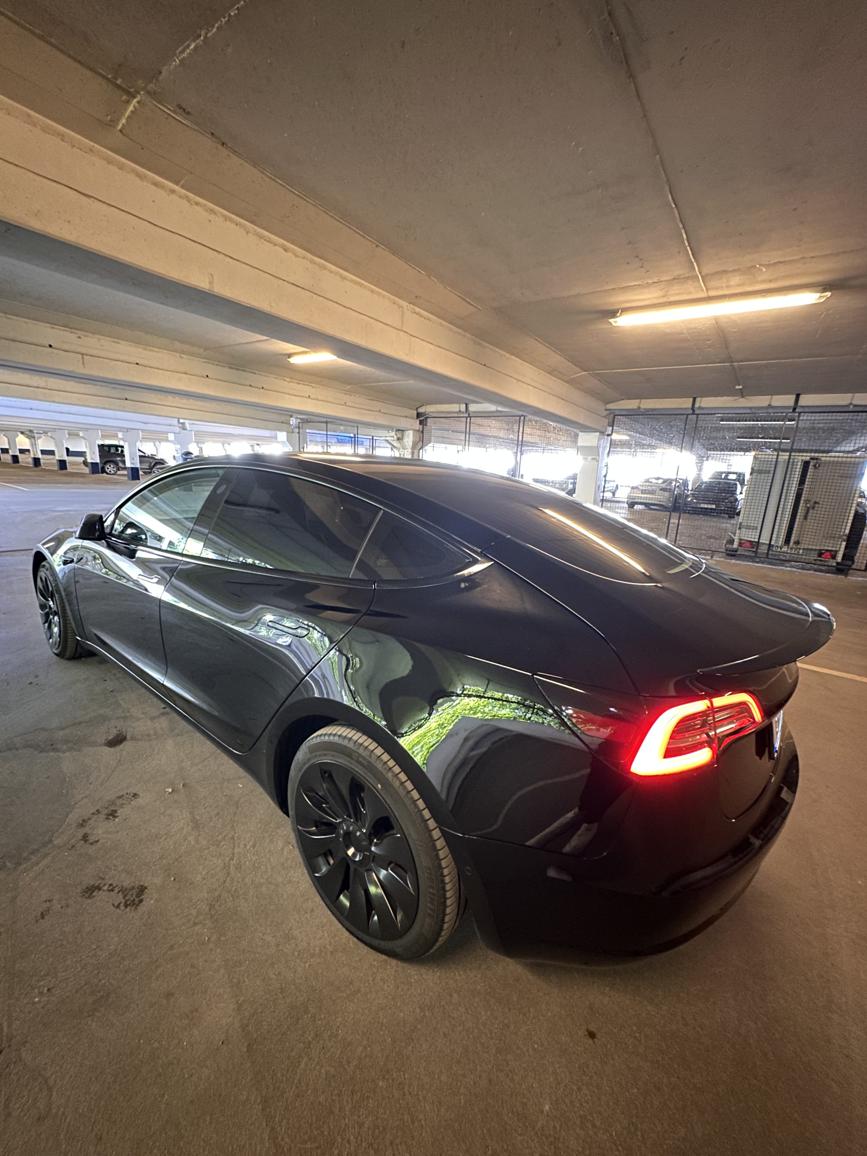 Tesla Model 3 Long Range med GPS