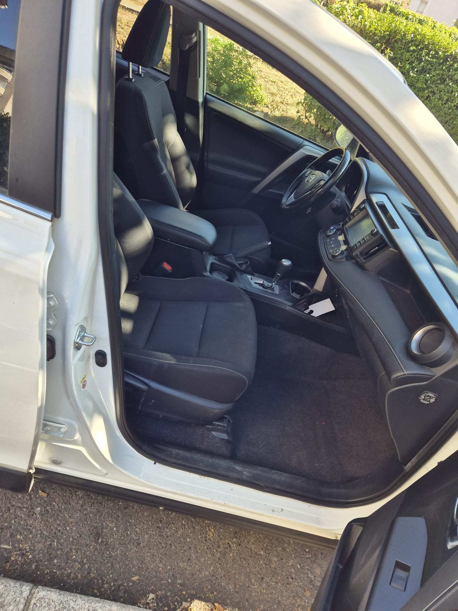 Toyota Rav4 Hybride avec Quatre roues motrices