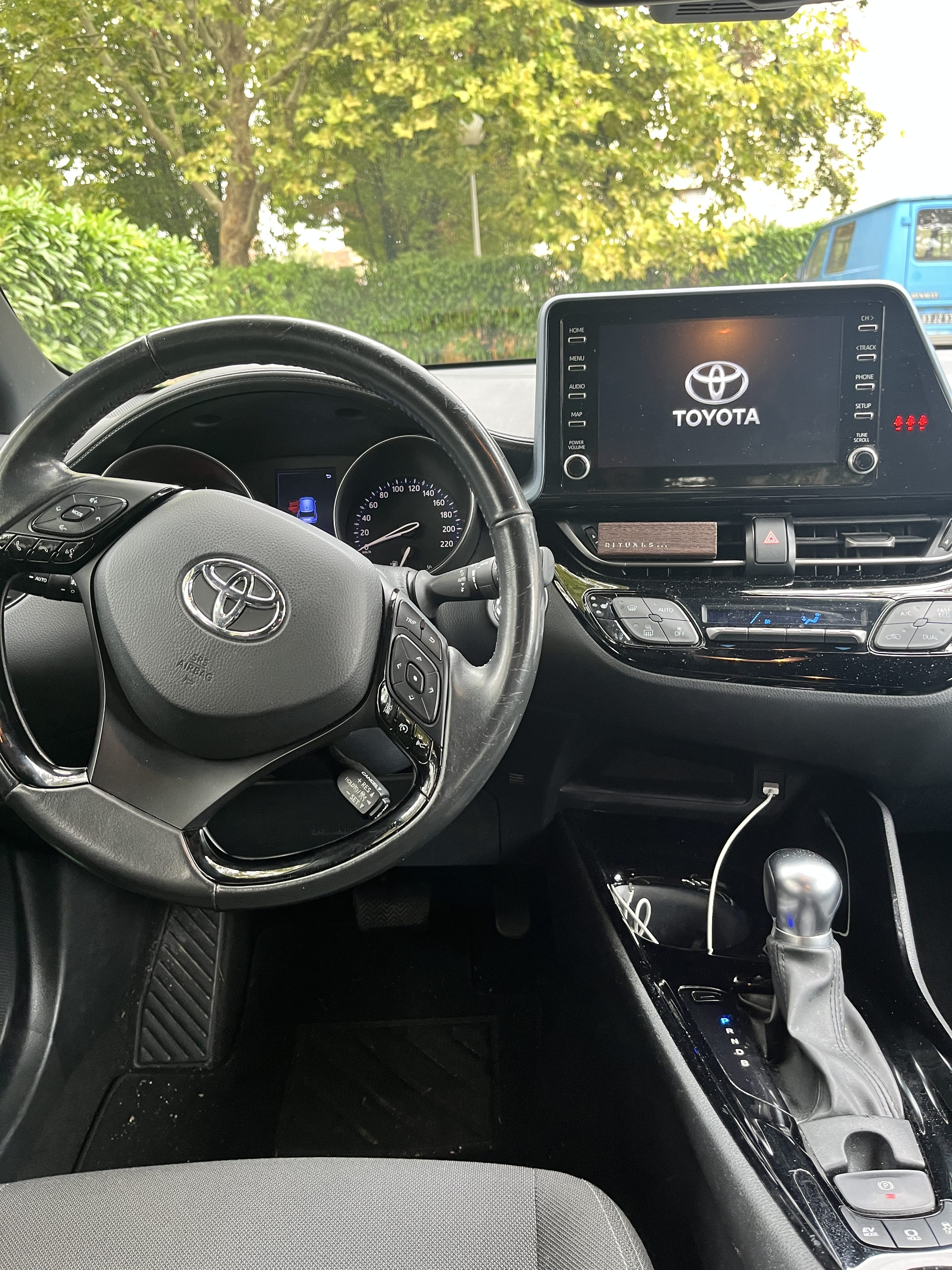 Toyota C-HR Hybrid avec Régulateur de vitesse