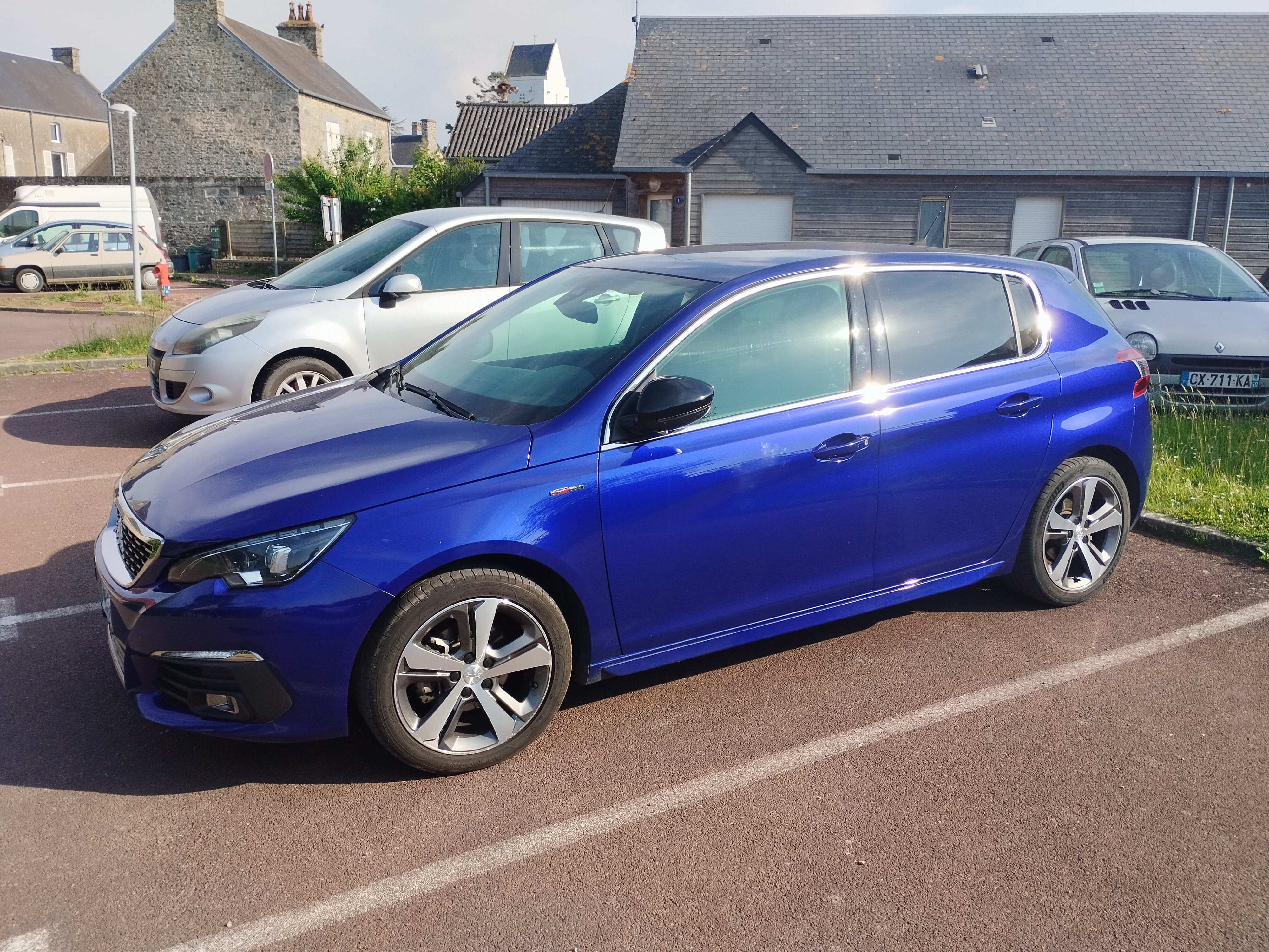 Peugeot 308 GT line 130cv Automatique avec Climatisation