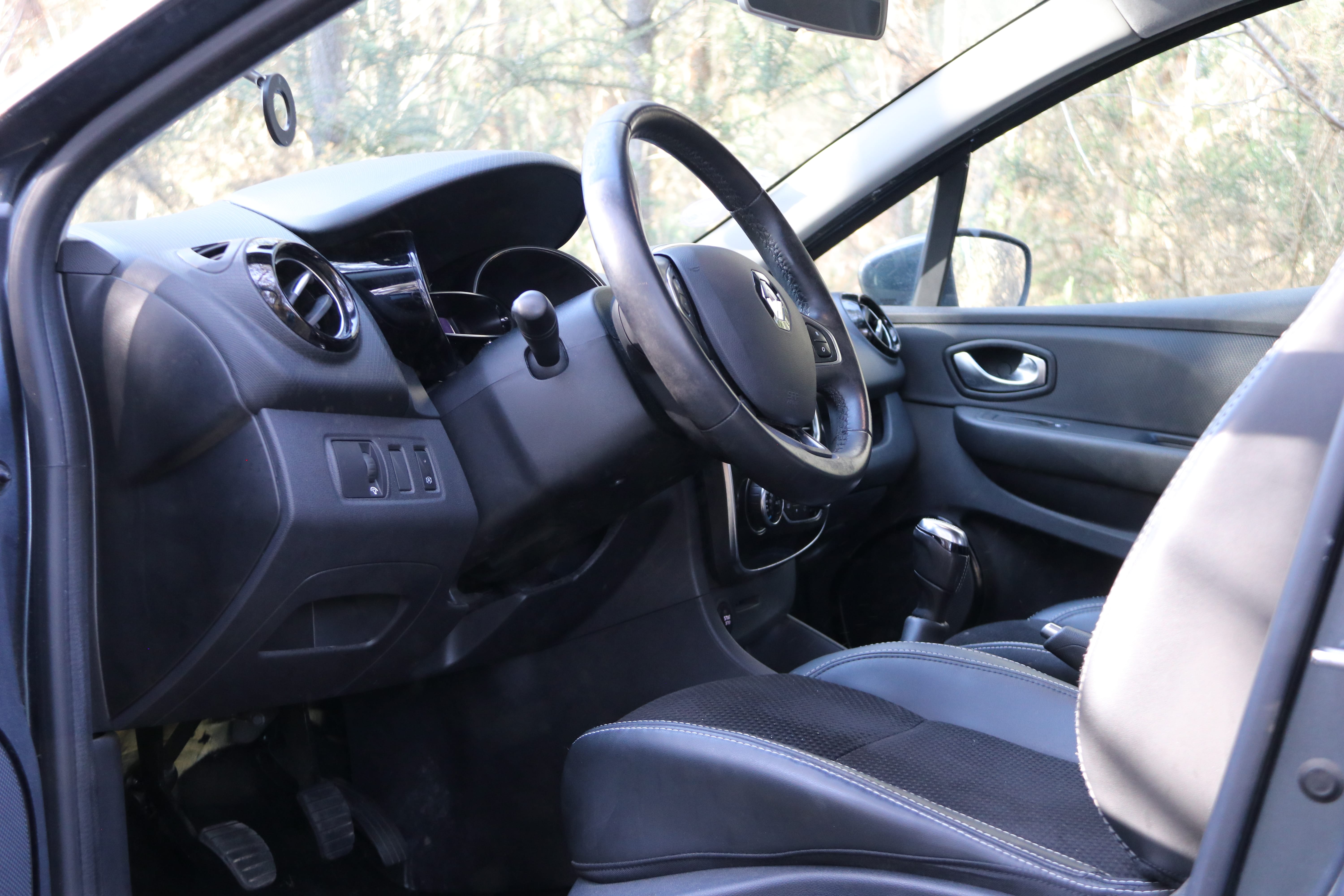 Renault Clio Estate met Cruise control