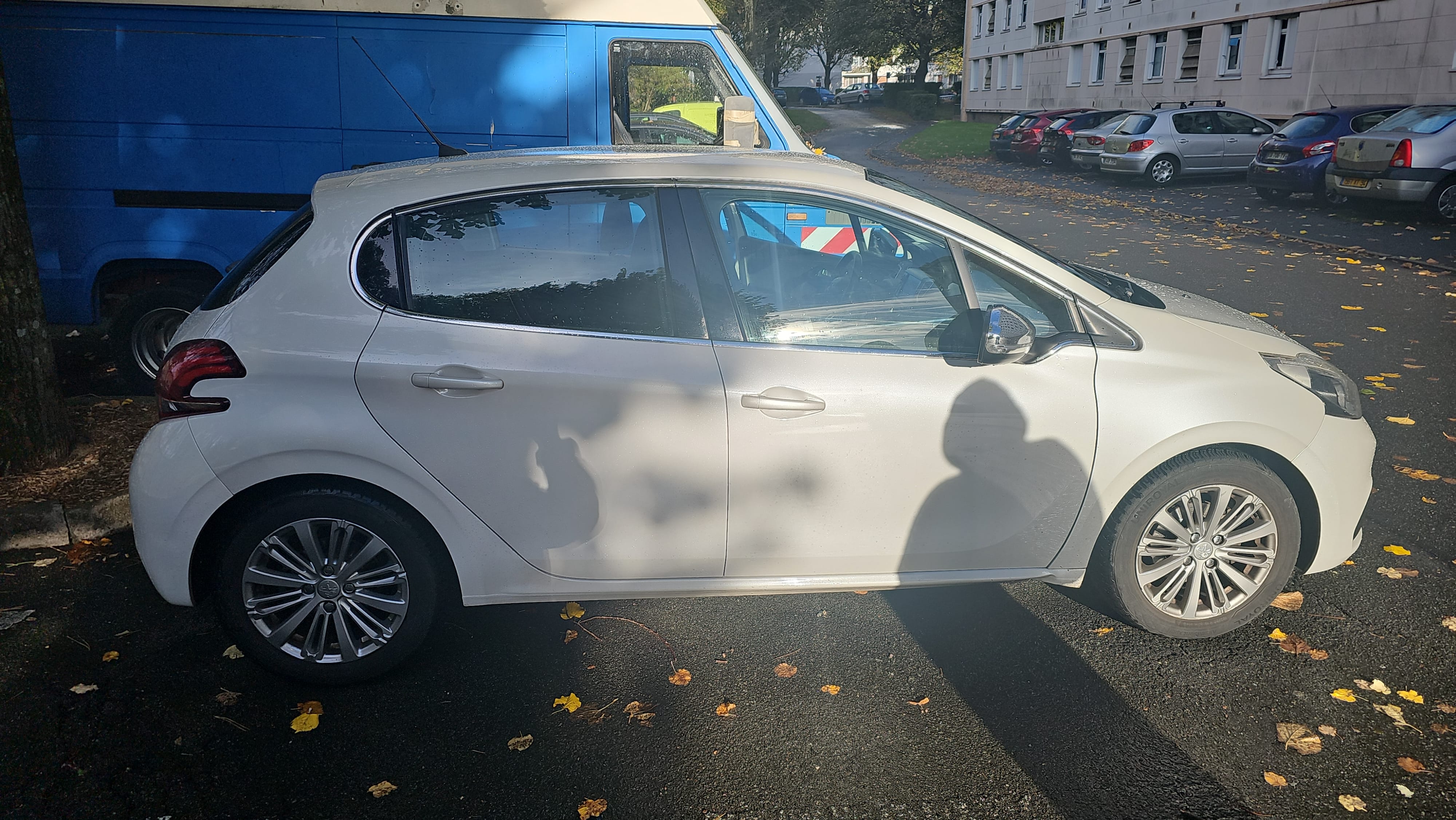Peugeot 208 avec Dashcam