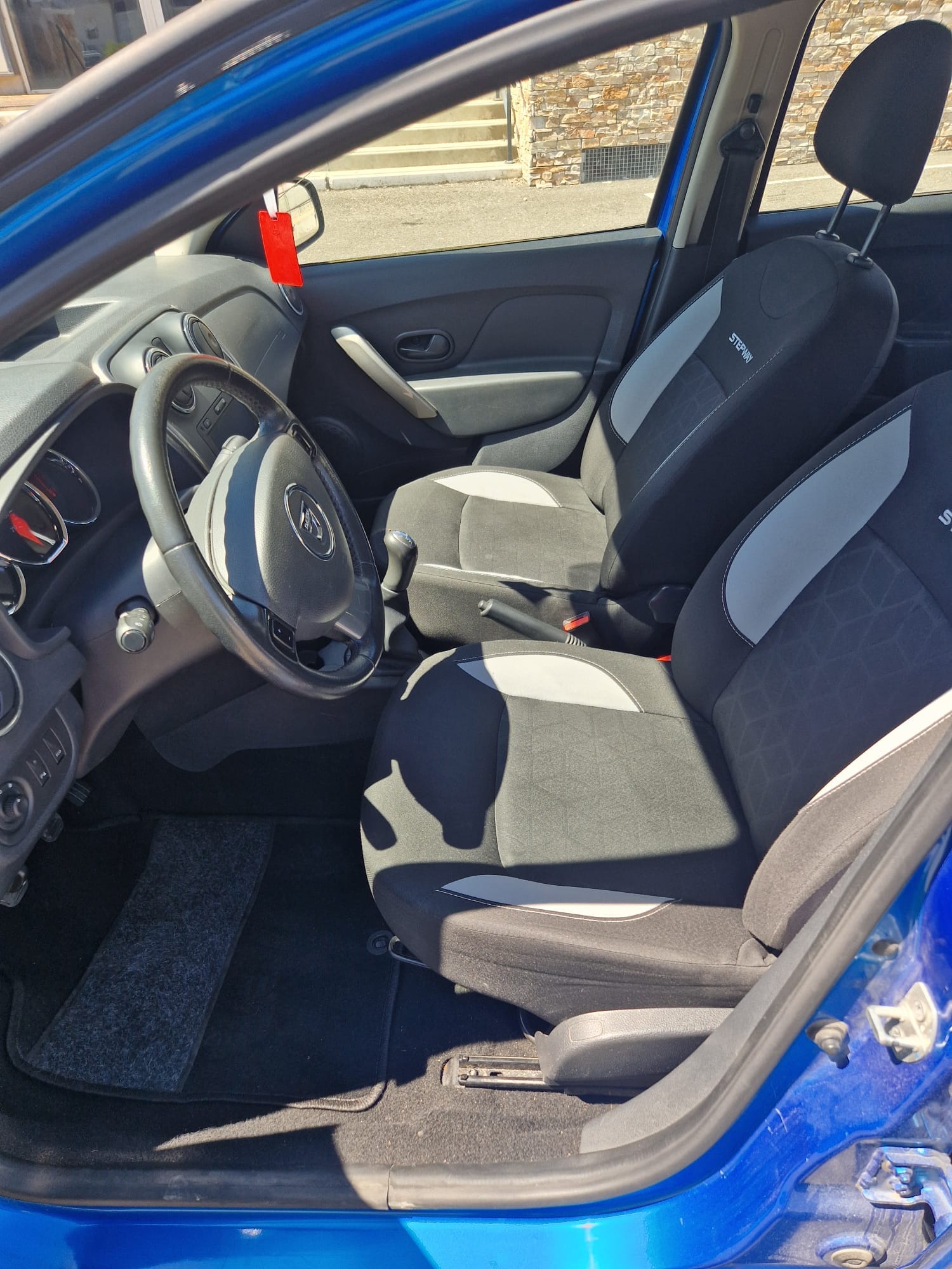 Dacia Sandero Stepway avec Siège bébé