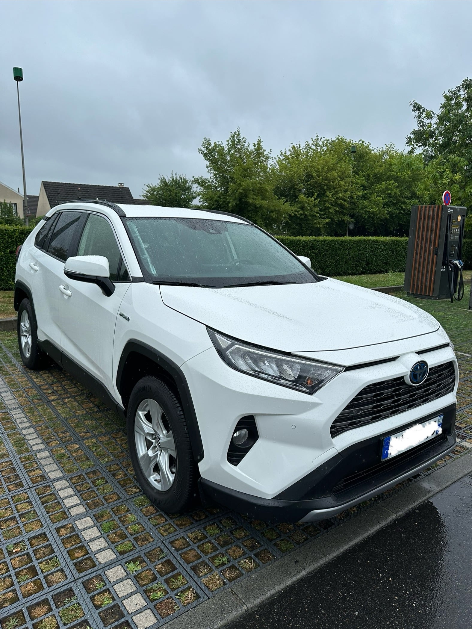 Toyota Rav4 Hybride avec Climatisation