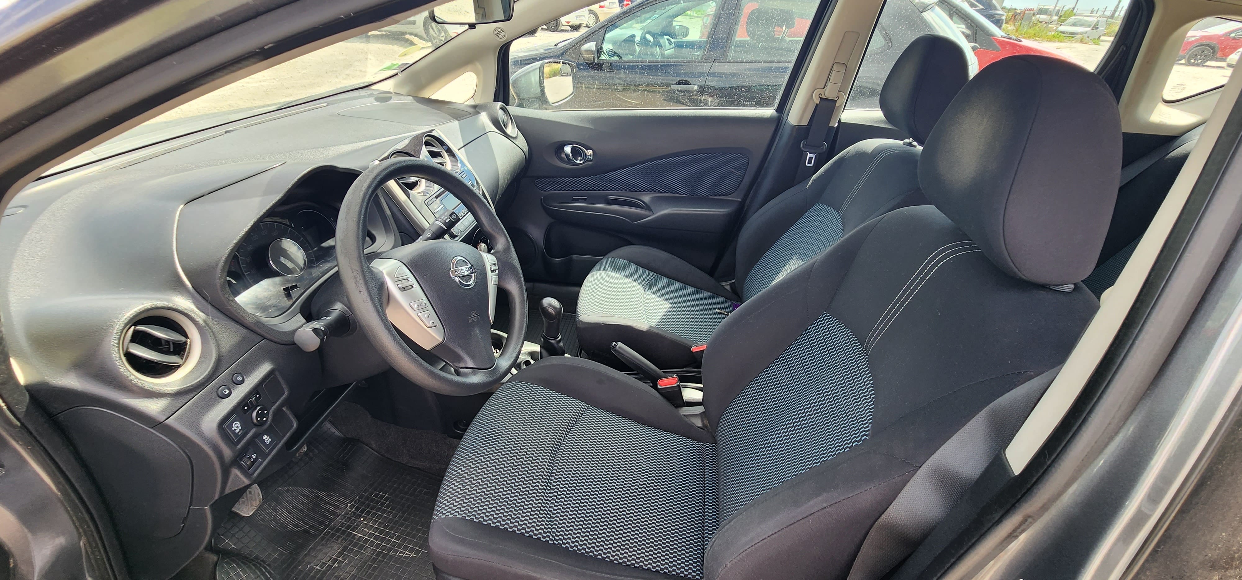 Nissan Note avec Entrée audio / iPod