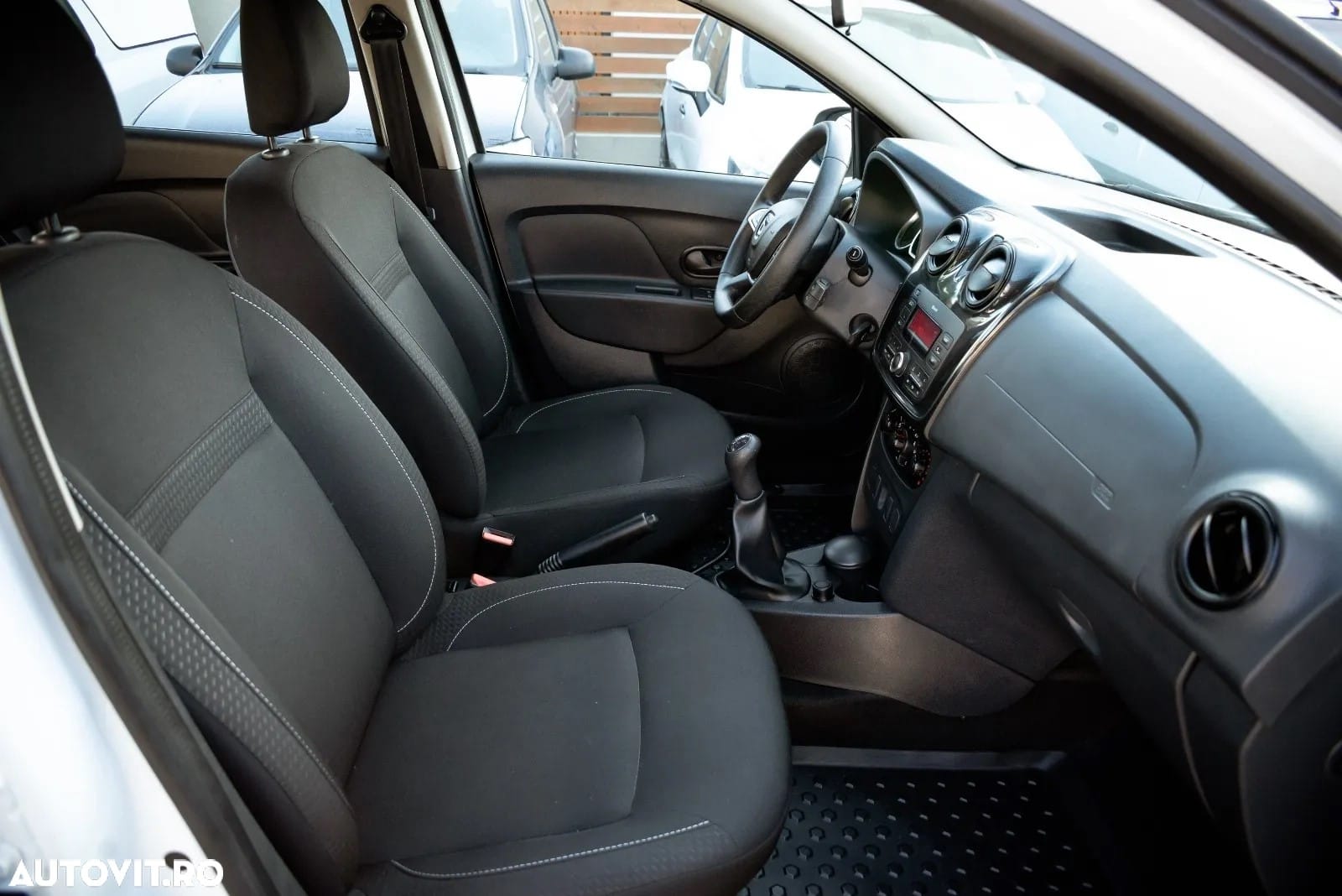 Dacia Lodgy mit Audio-/iPod-Zugang