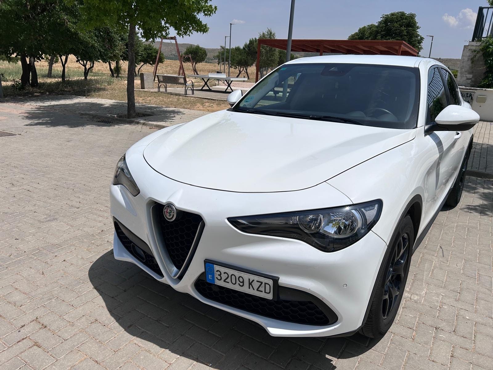 Alfa-Romeo Stelvio, 2019, Diesel, Automatik