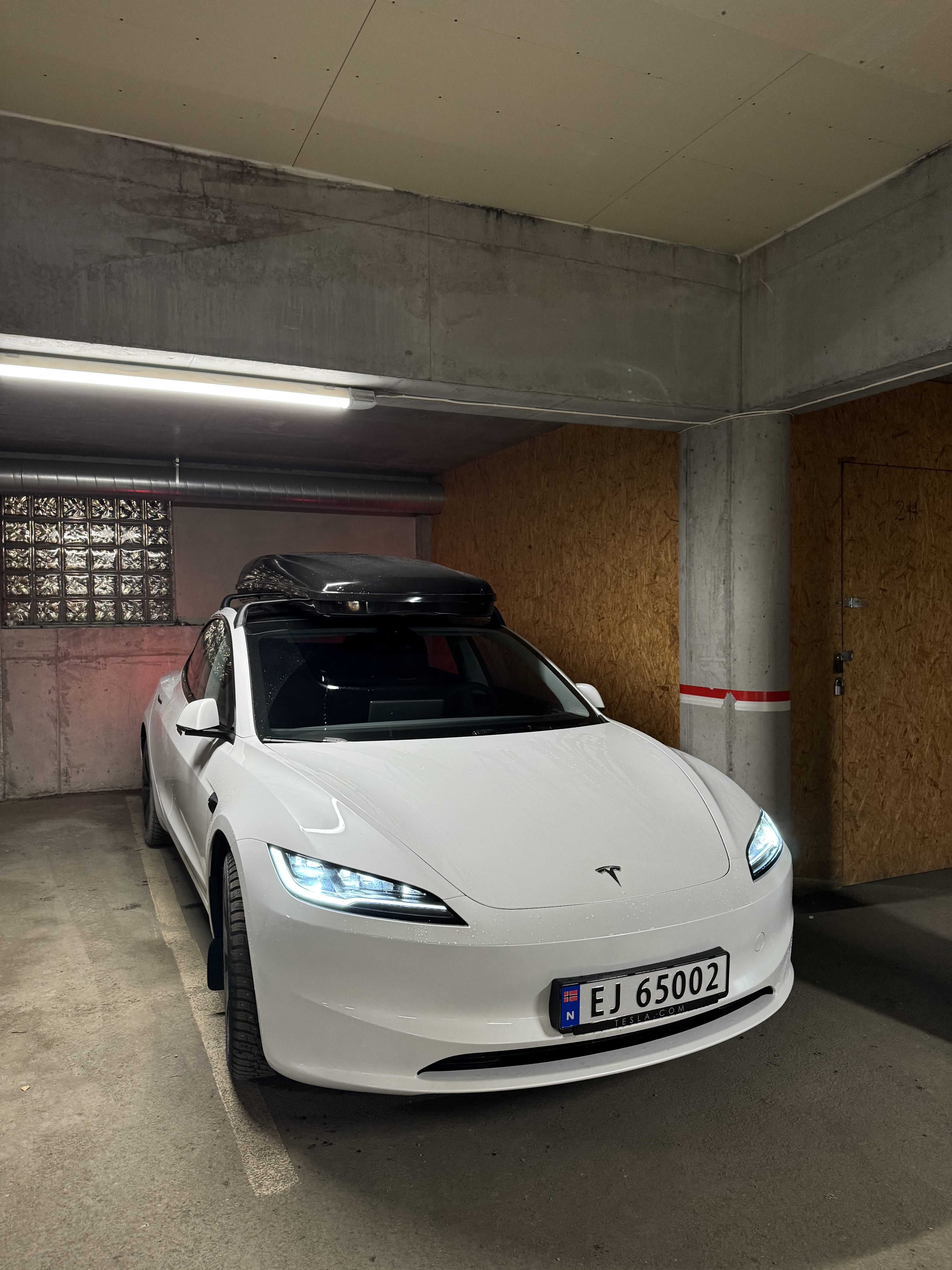 Tesla Model 3 with Air conditioning