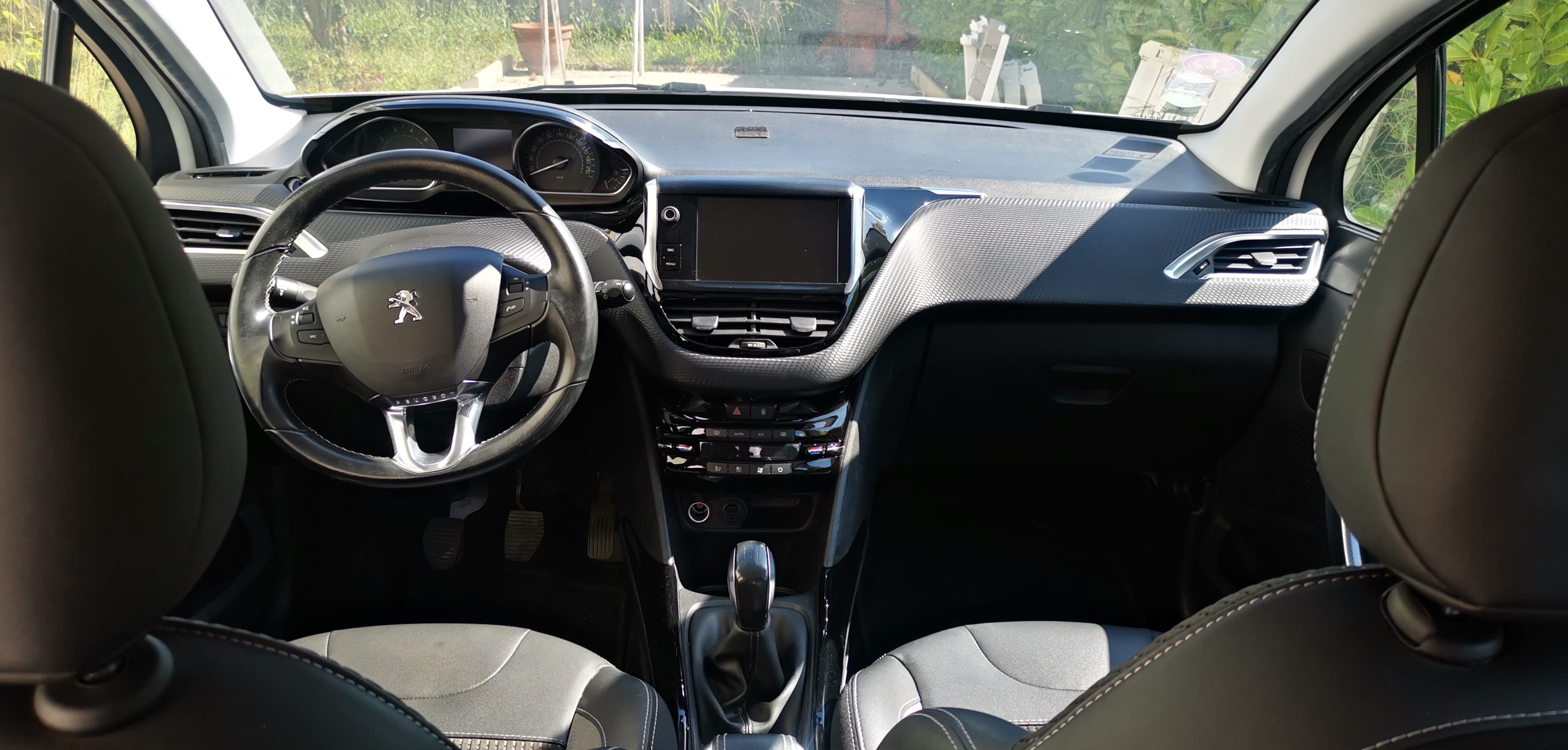 Peugeot 2008 avec GPS