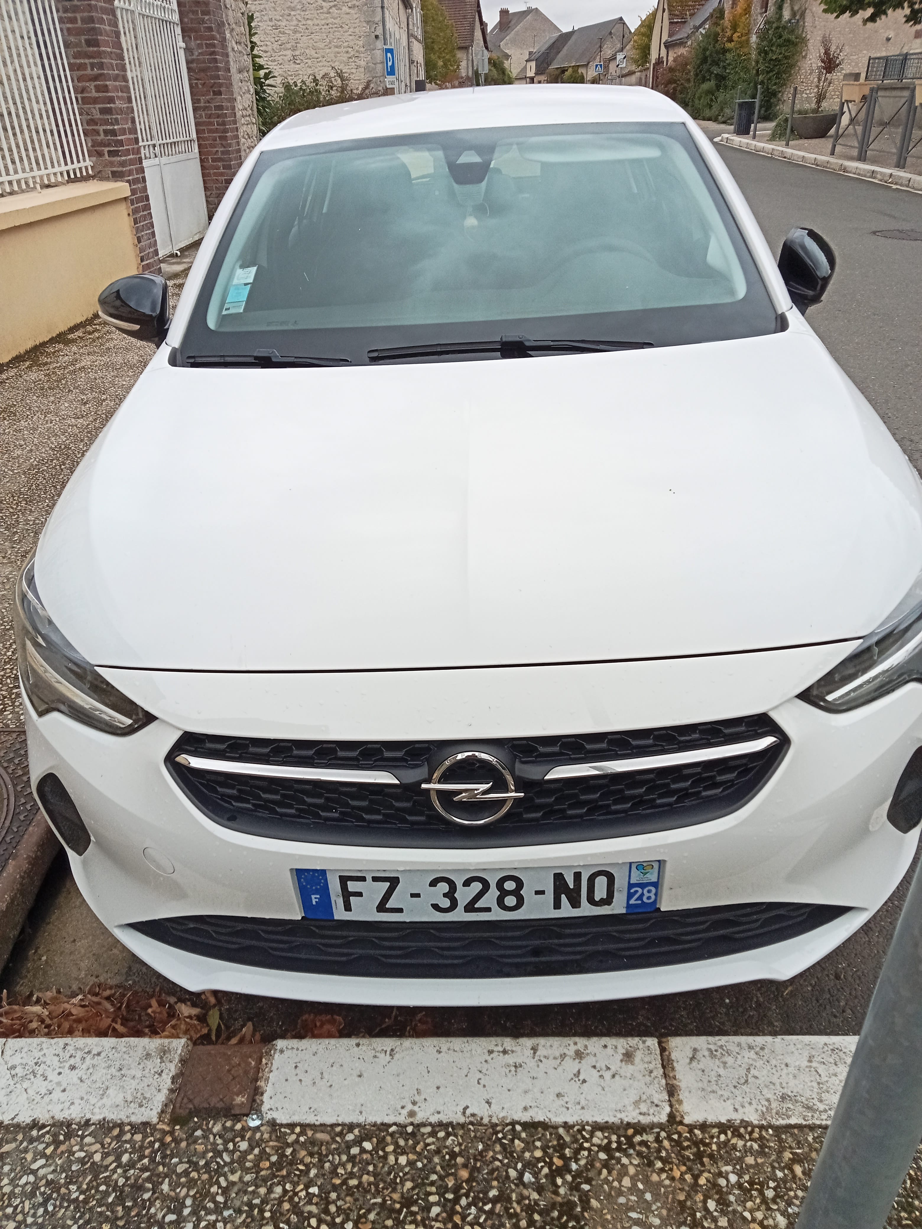 Opel Corsa avec Autoradio