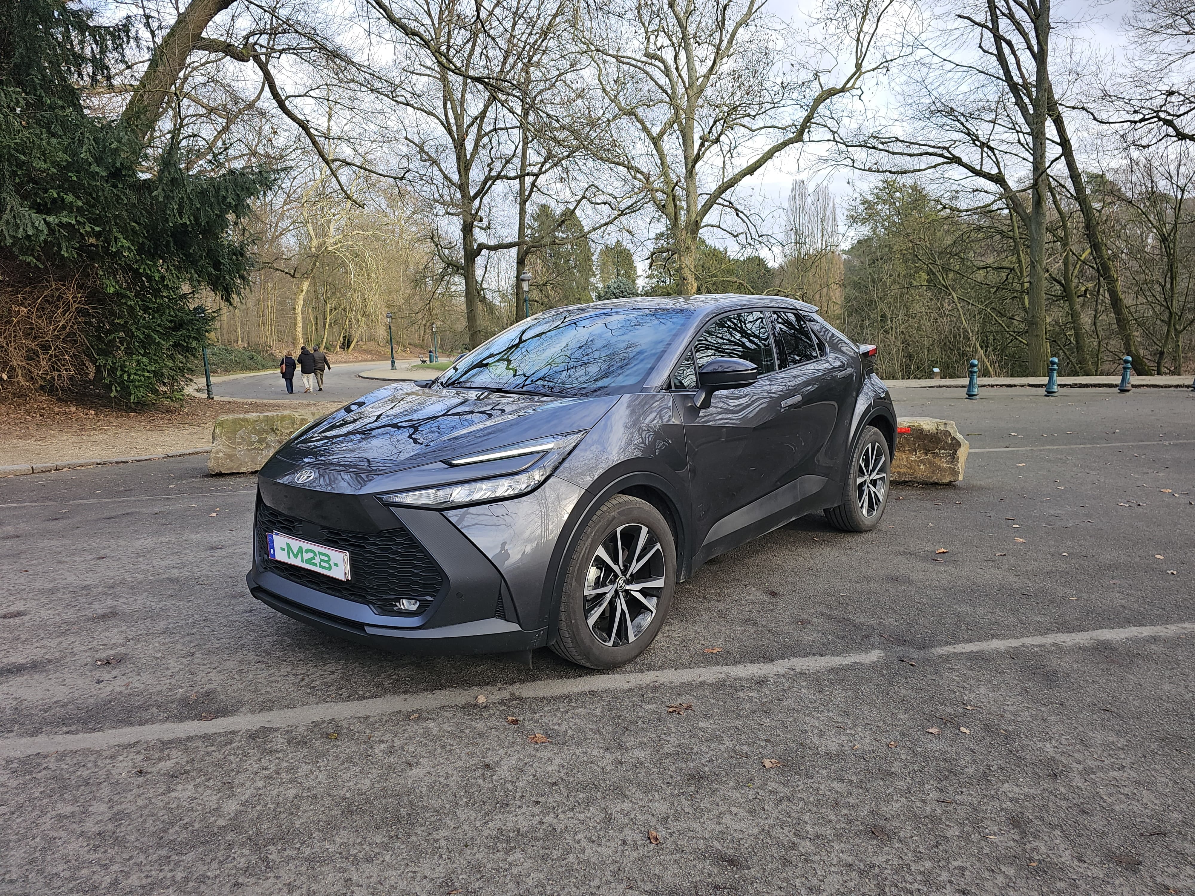Toyota C-HR Hybrid, 2025, Euro 95 (E10) / Électrique (hybride), automatique