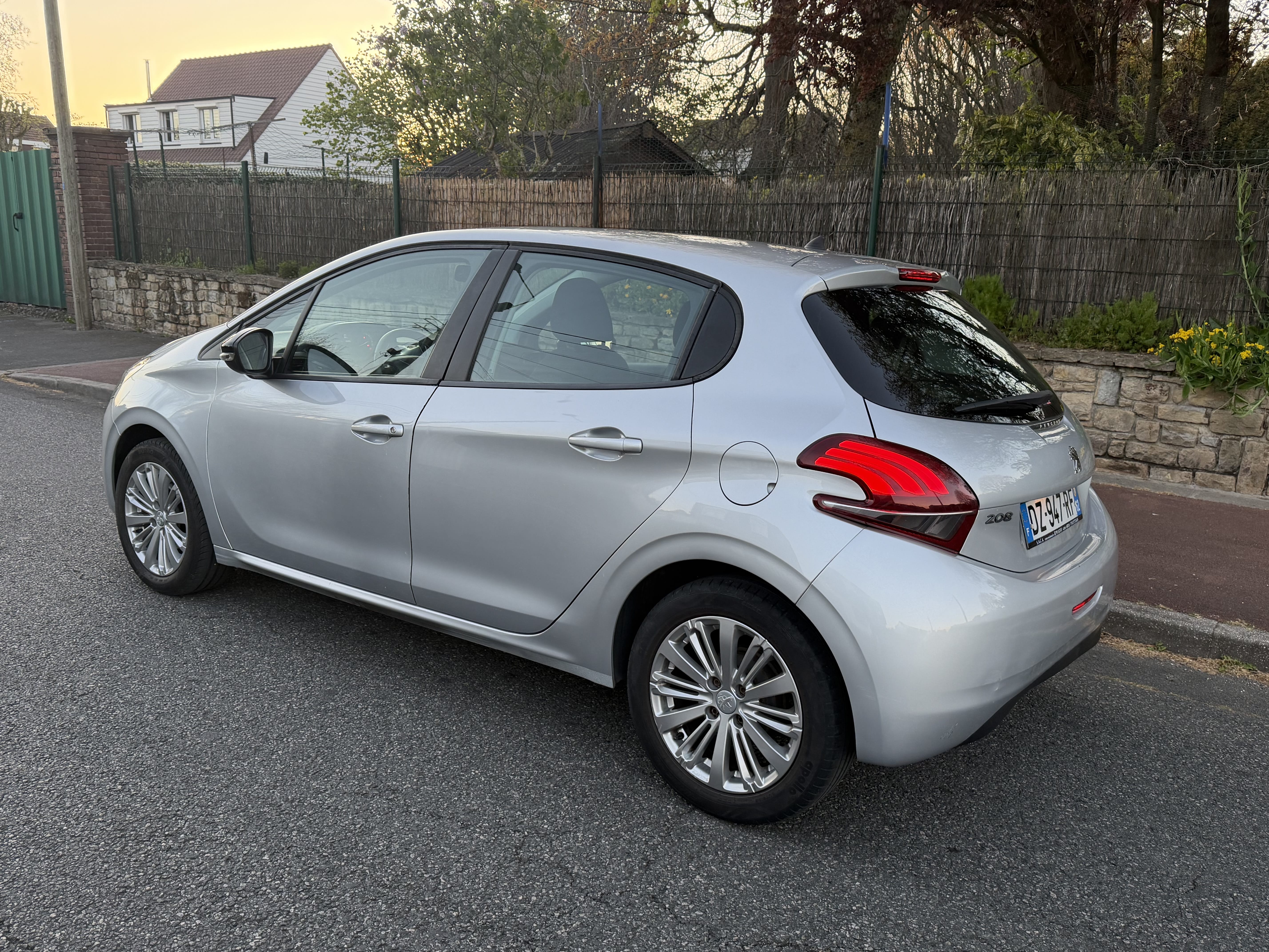 Peugeot 208 avec Régulateur de vitesse