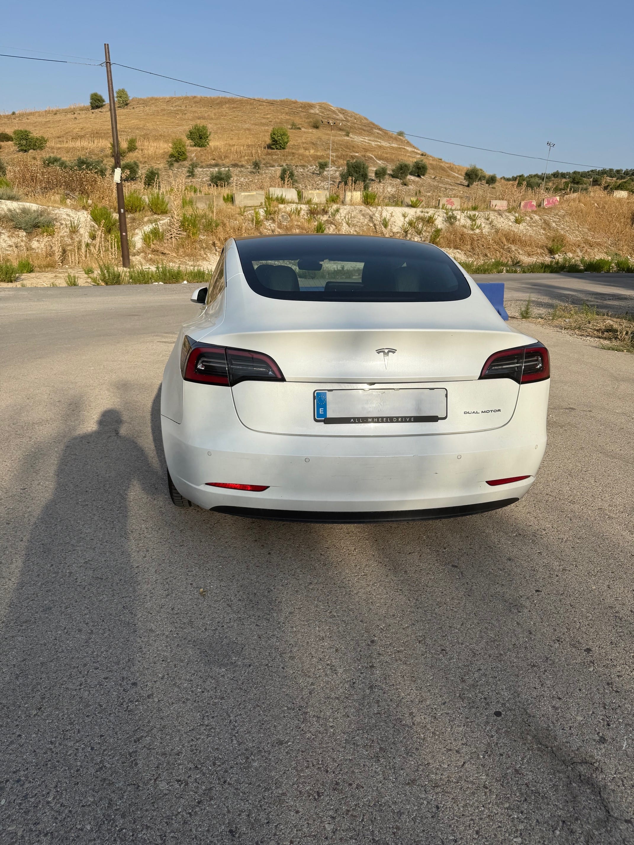 Tesla Model 3 Long Range con GPS