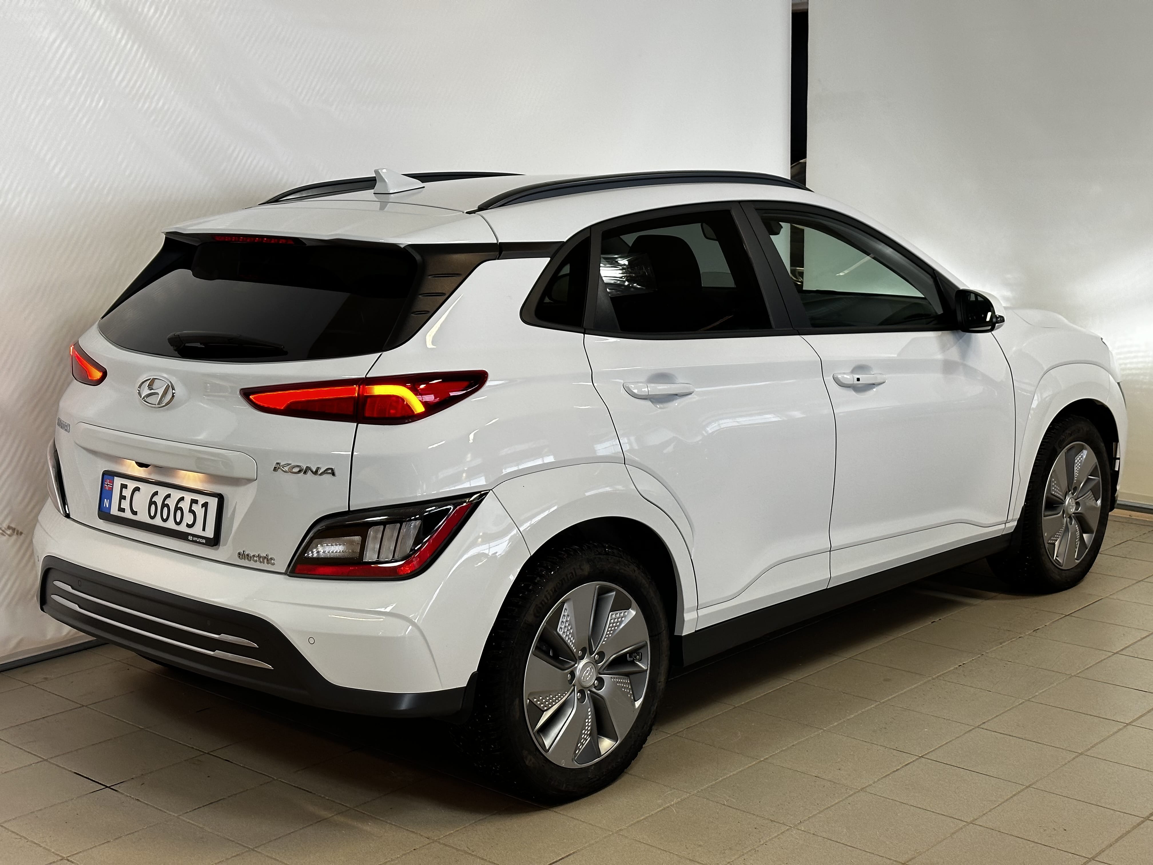 Hyundai Kona Electric Premium mit Navigationsgerät