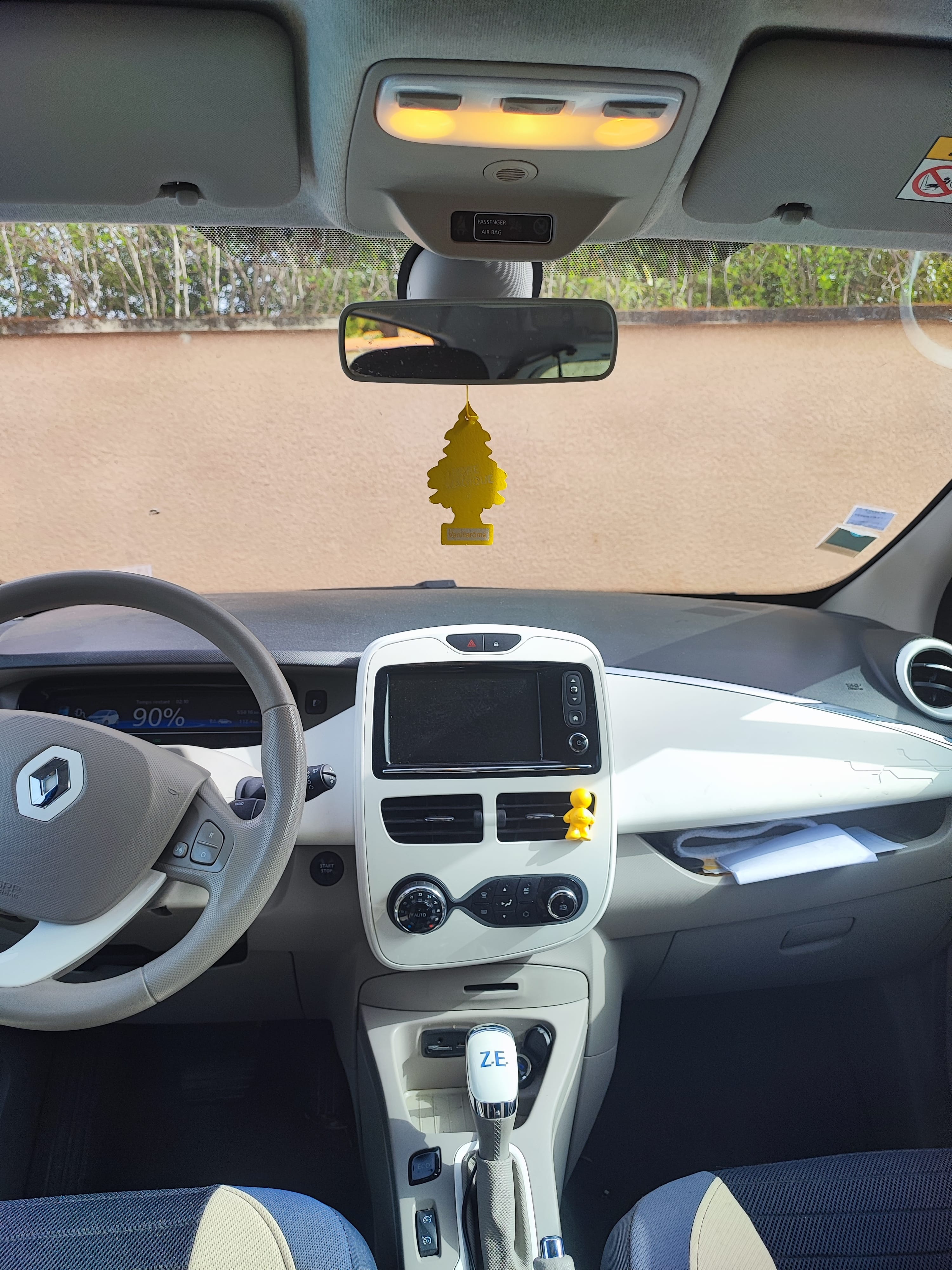 Renault ZOE avec Siège bébé