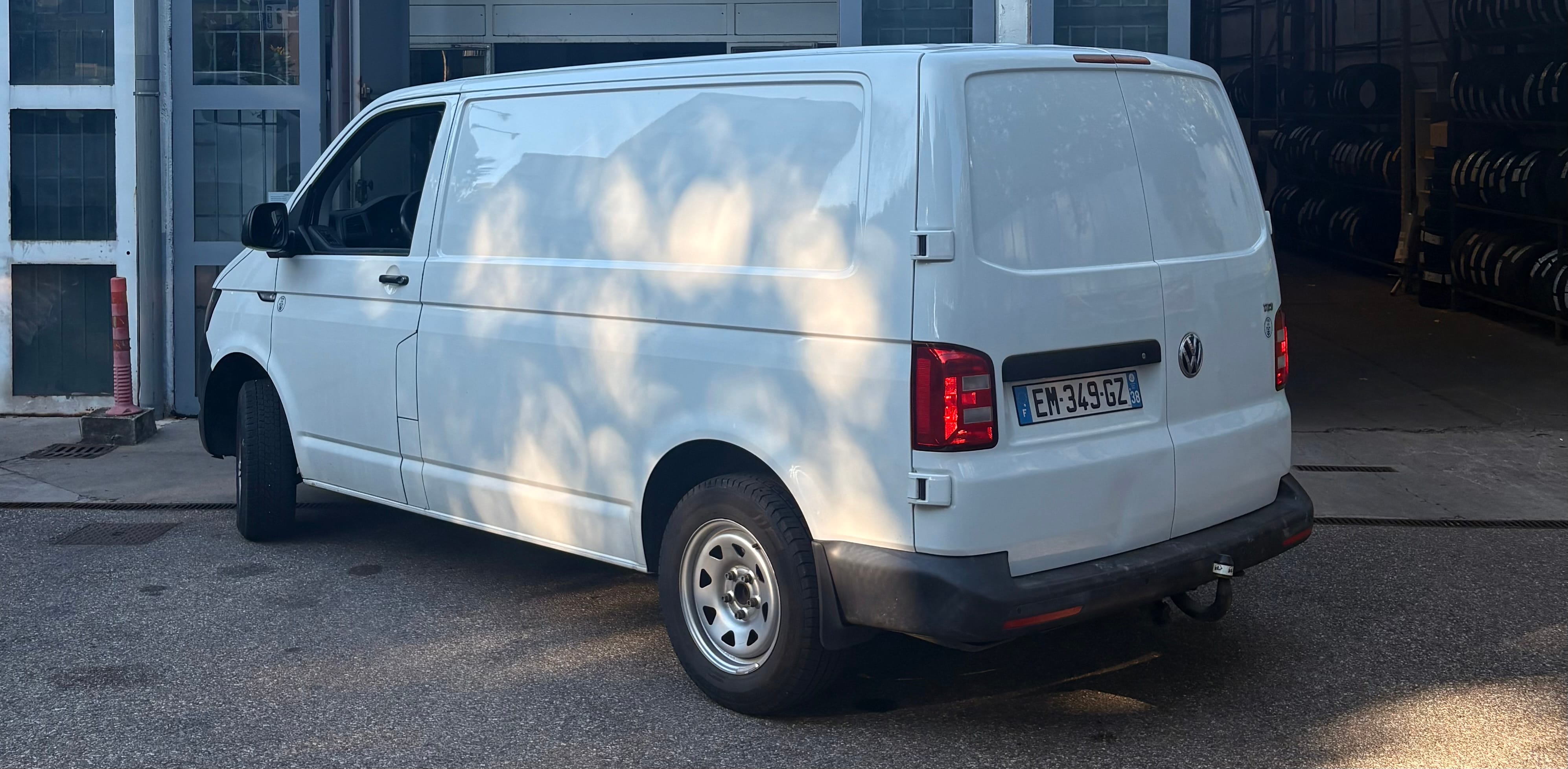 Volkswagen Transporter 2.0 TDI avec Climatisation