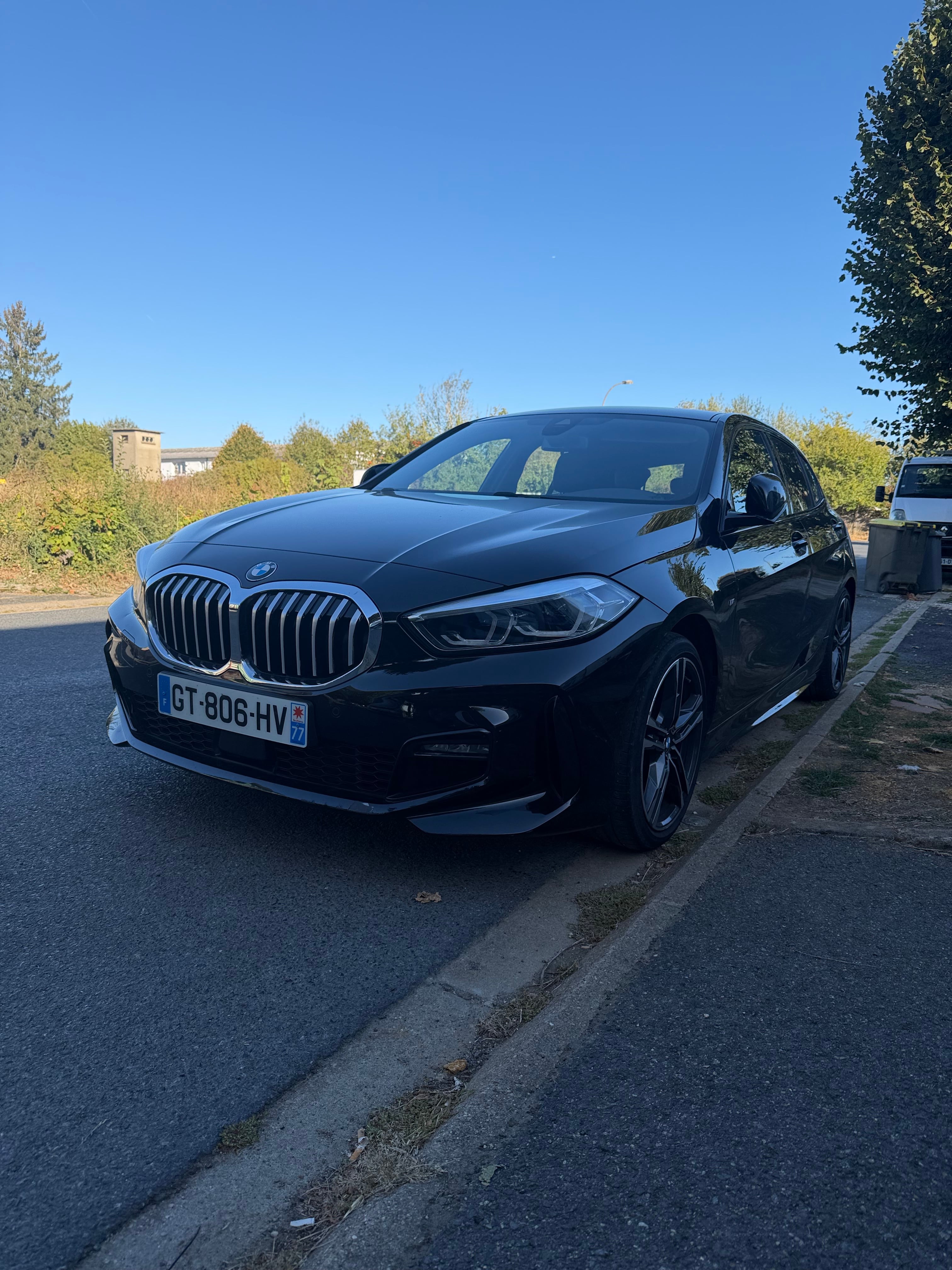 BMW Série 1, 2023, Essence 95, automatique